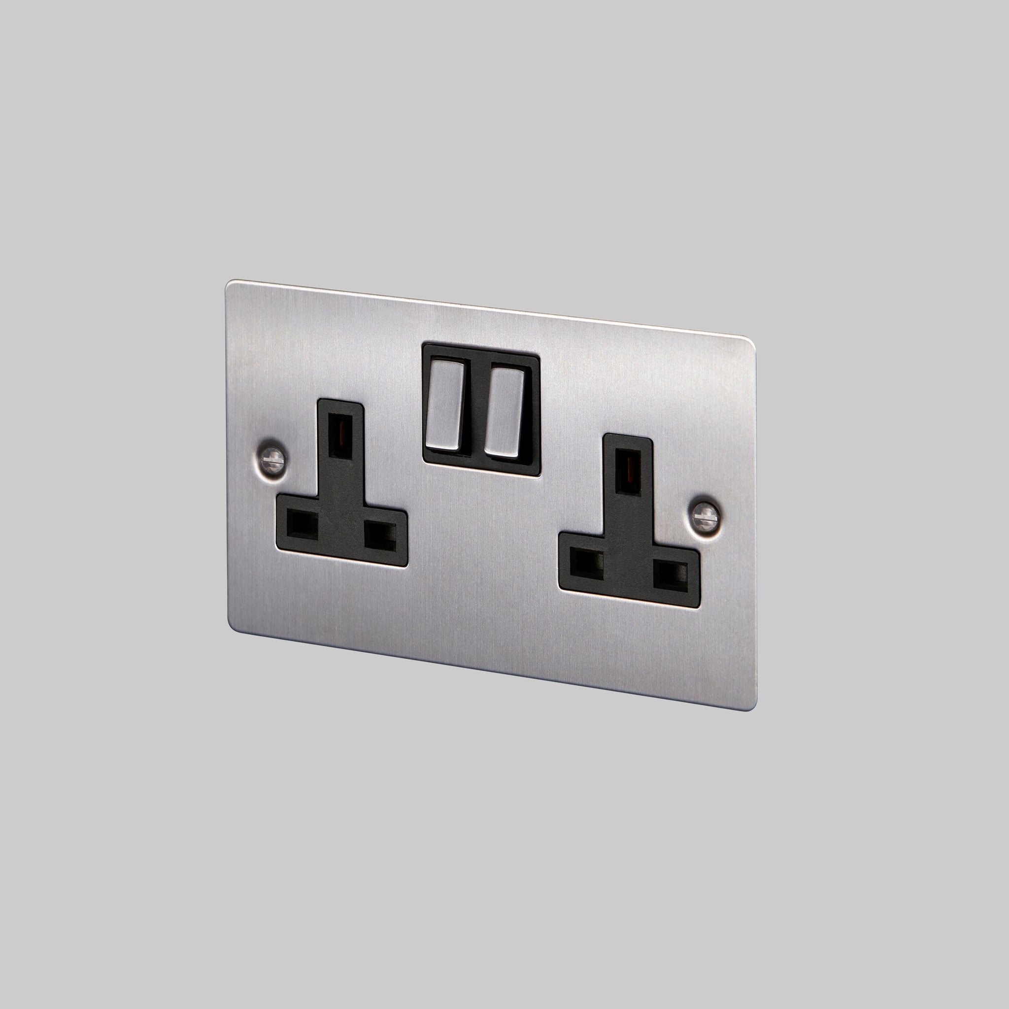 UK 2G PLUG SOCKET / PACK OF 2