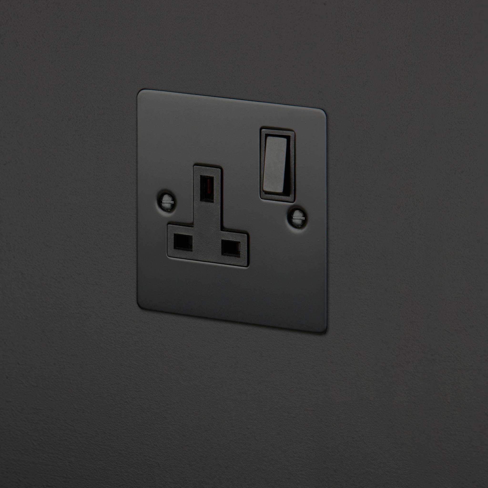 1G UK PLUG SOCKET