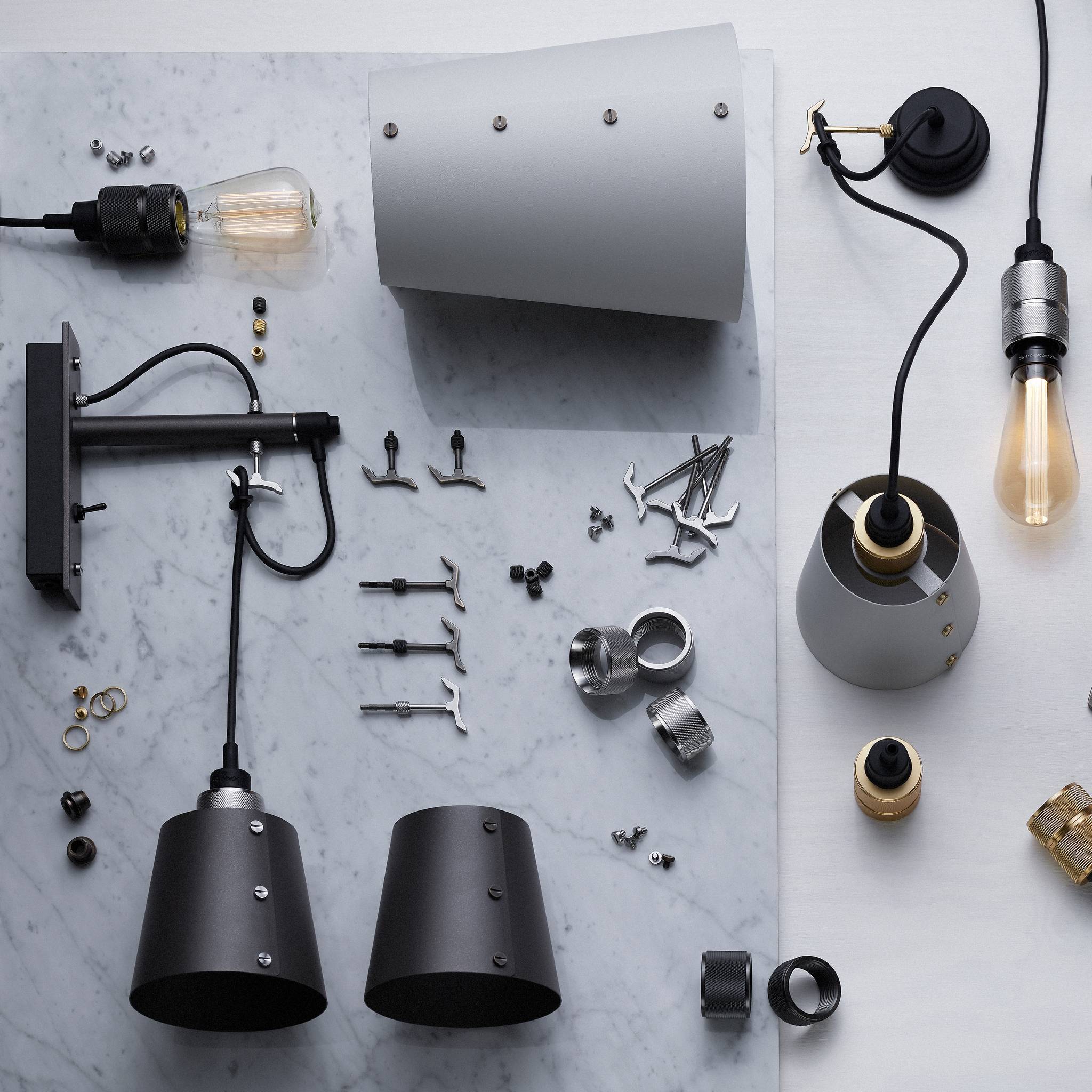 HOOKED SHADE / LARGE / GRAPHITE