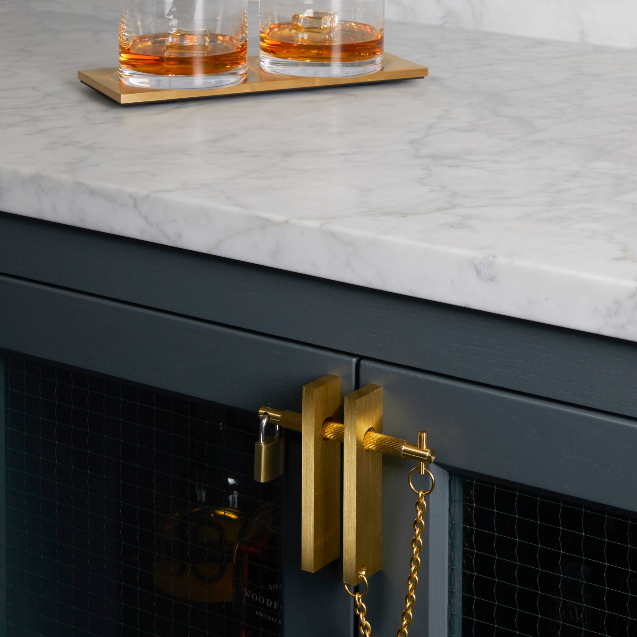 PRECIOUS BAR / LINEAR