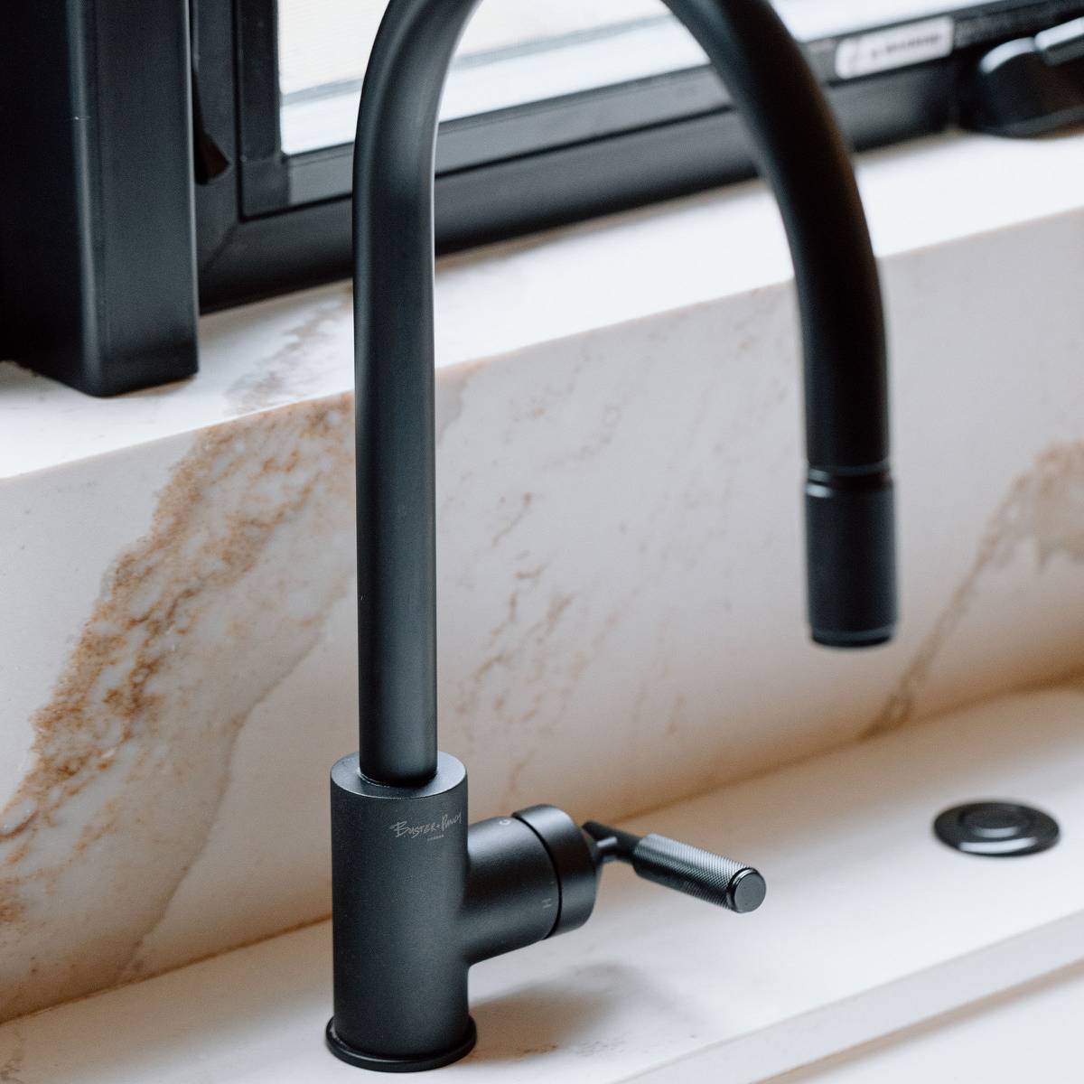 UK KITCHEN TAP / PULL-OUT MIXER / CROSS