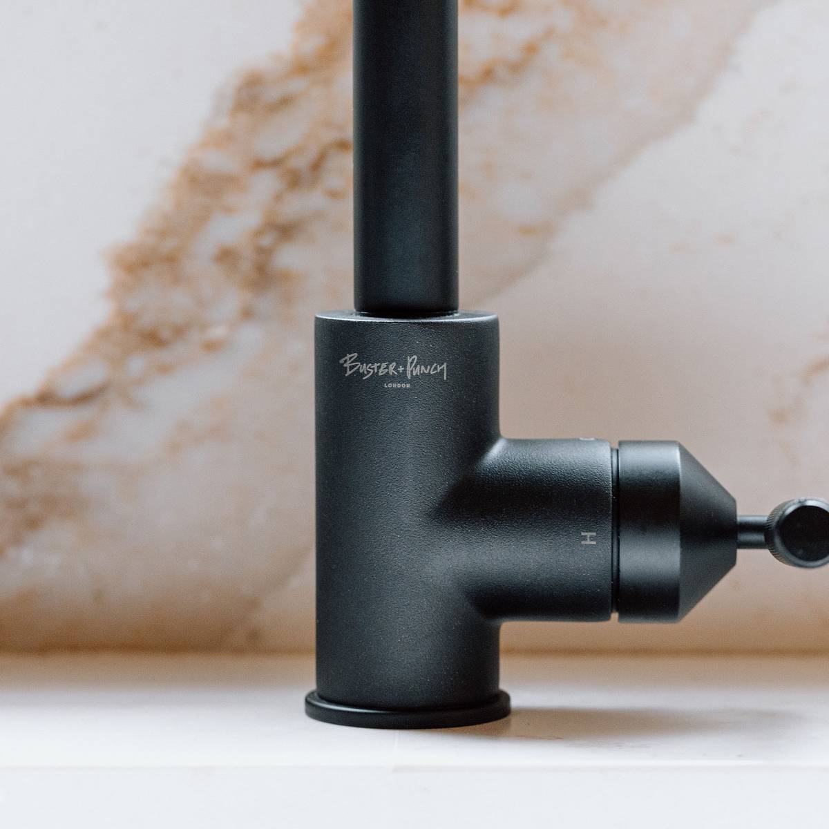 UK KITCHEN TAP / PULL-OUT MIXER / CROSS