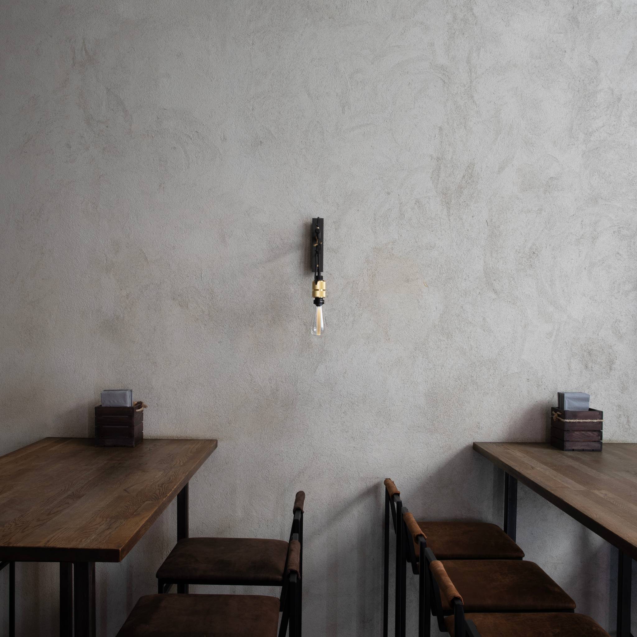 HOOKED WALL / CROSS / NUDE / GRAPHITE