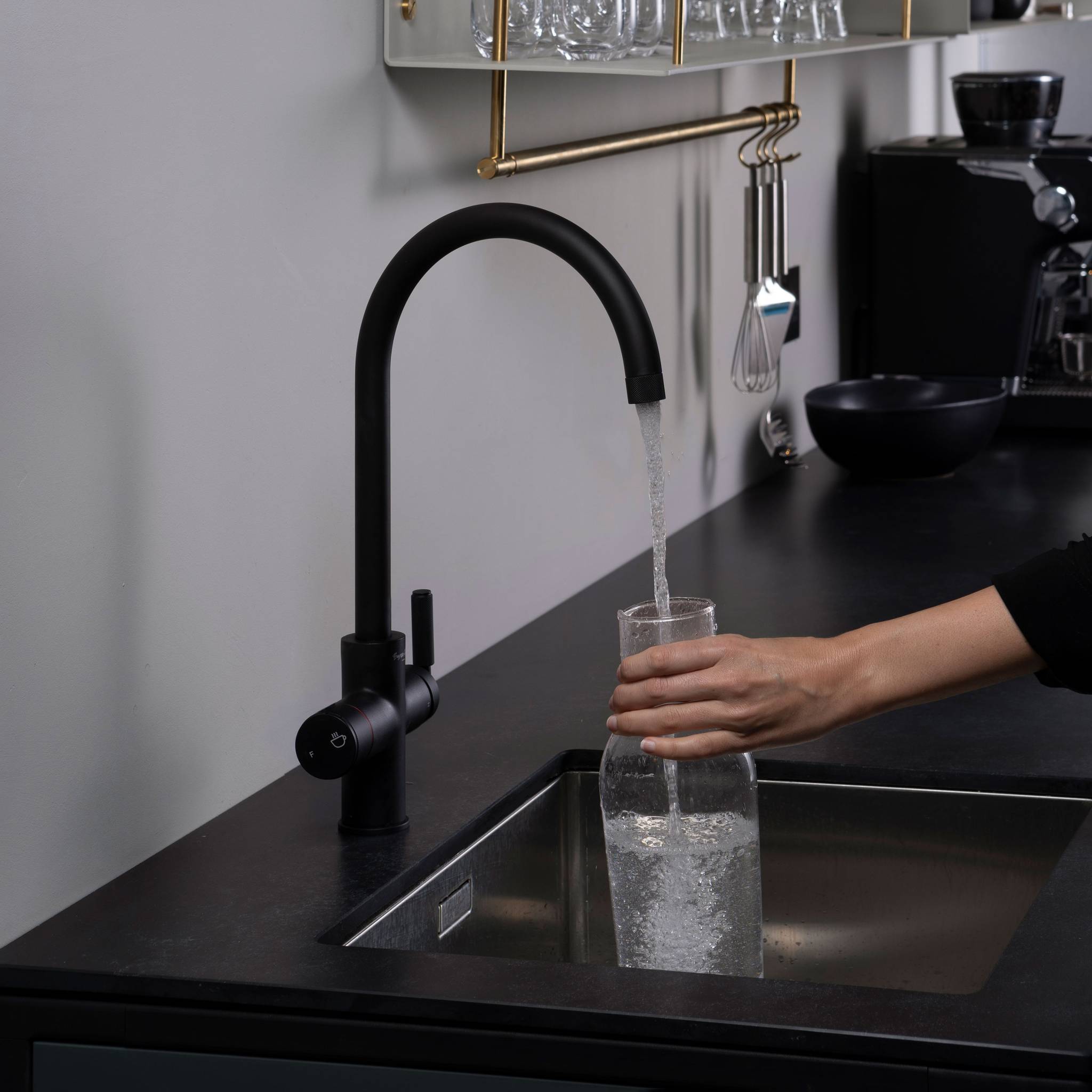 UK KITCHEN TAP / PULL-OUT MIXER / CROSS