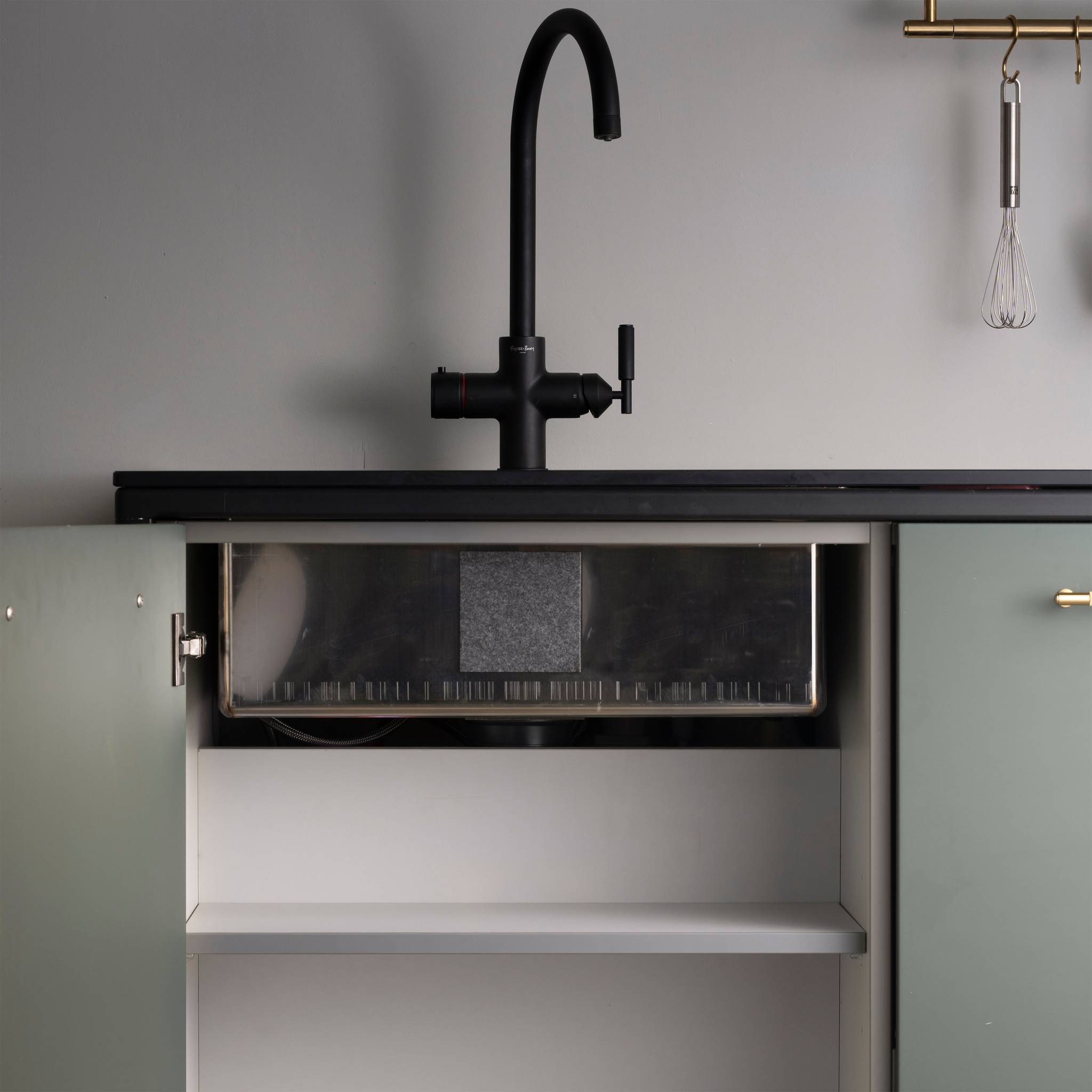 UK KITCHEN TAP / PULL-OUT MIXER / CROSS