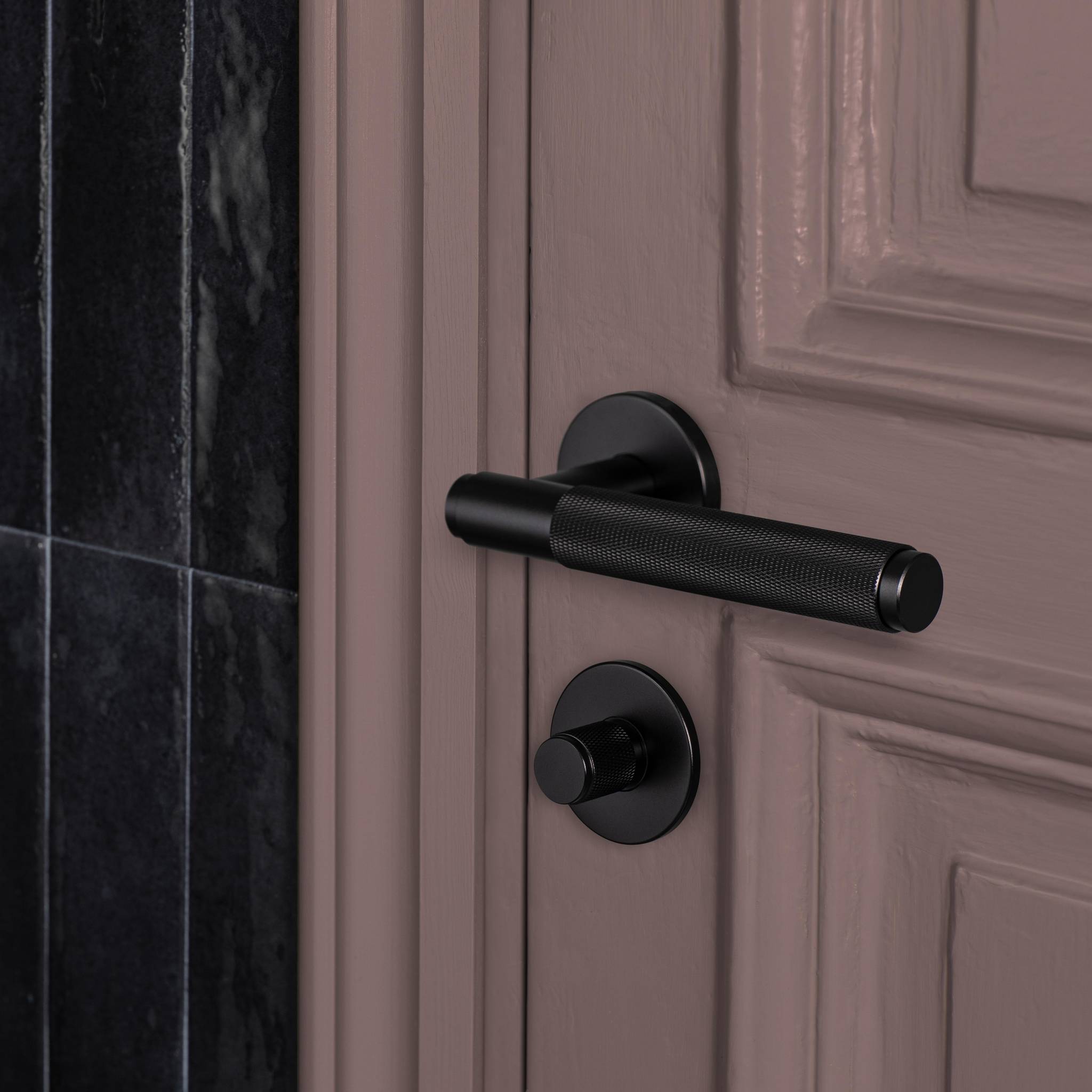 DOOR HANDLE SET / CROSS / SPRUNG