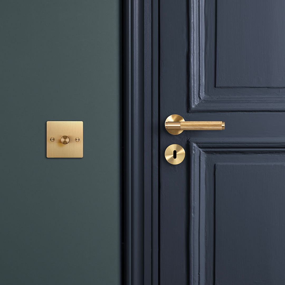 DOOR HANDLE SET / CROSS / SPRUNG