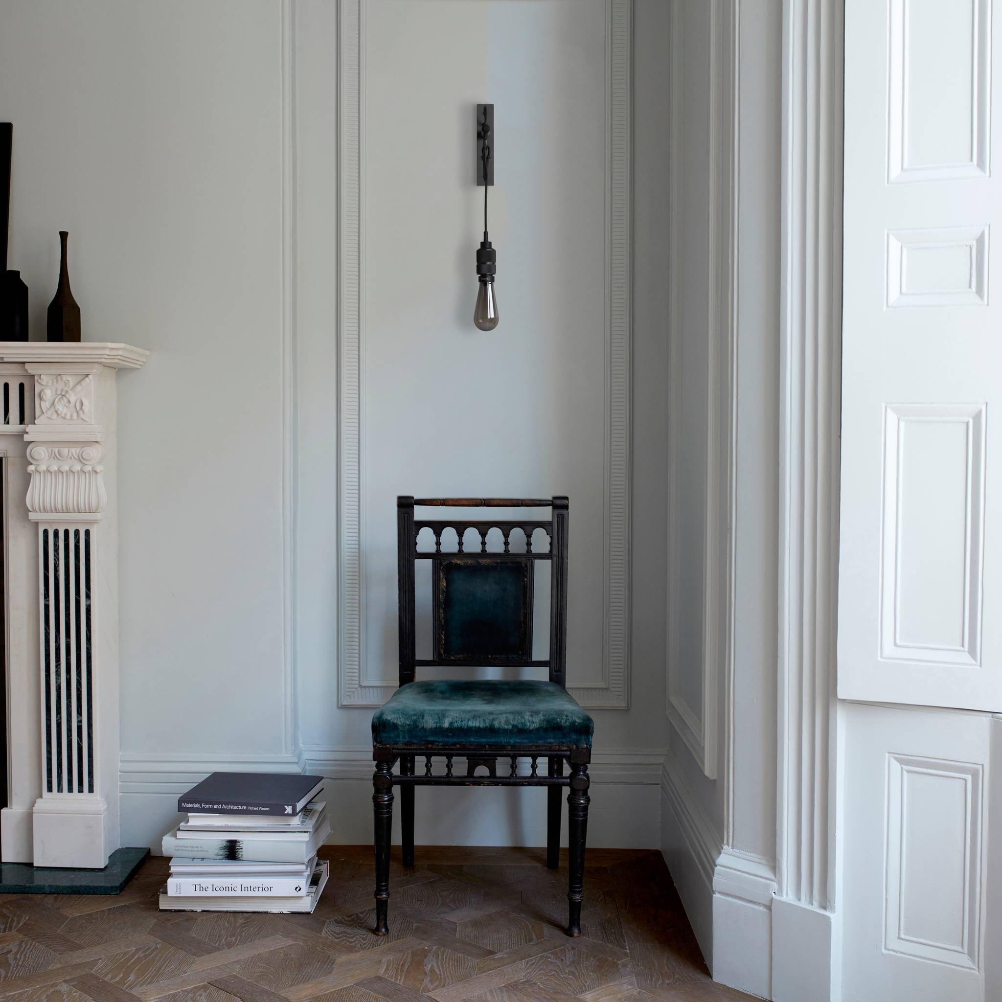 HOOKED WALL / CROSS / NUDE / GRAPHITE