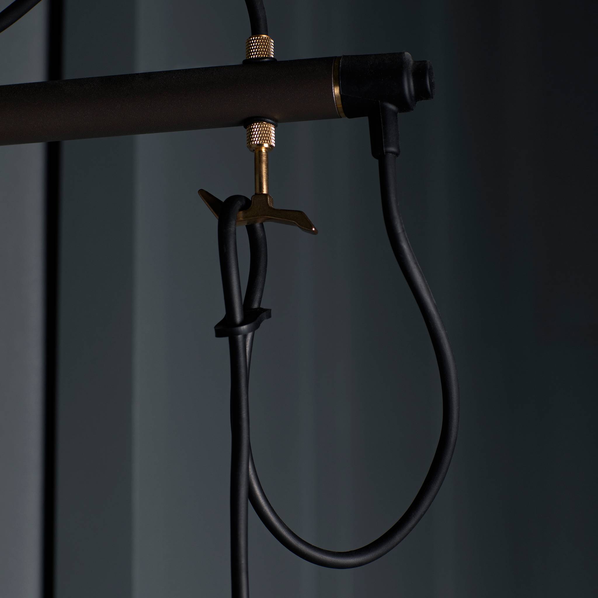 HOOKED WALL / CROSS / NUDE / GRAPHITE