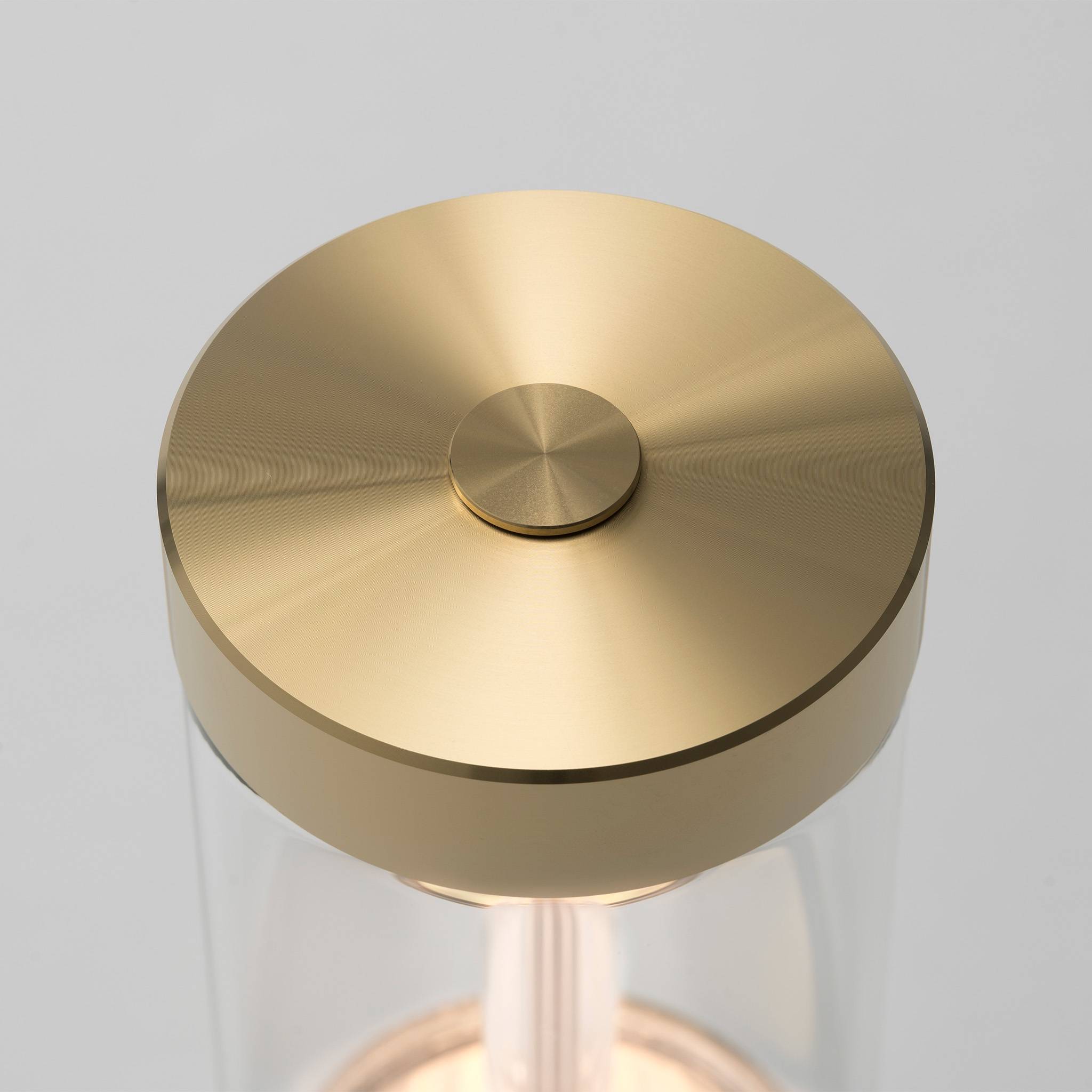 TAKEOUT / PORTABLE TABLE LIGHT