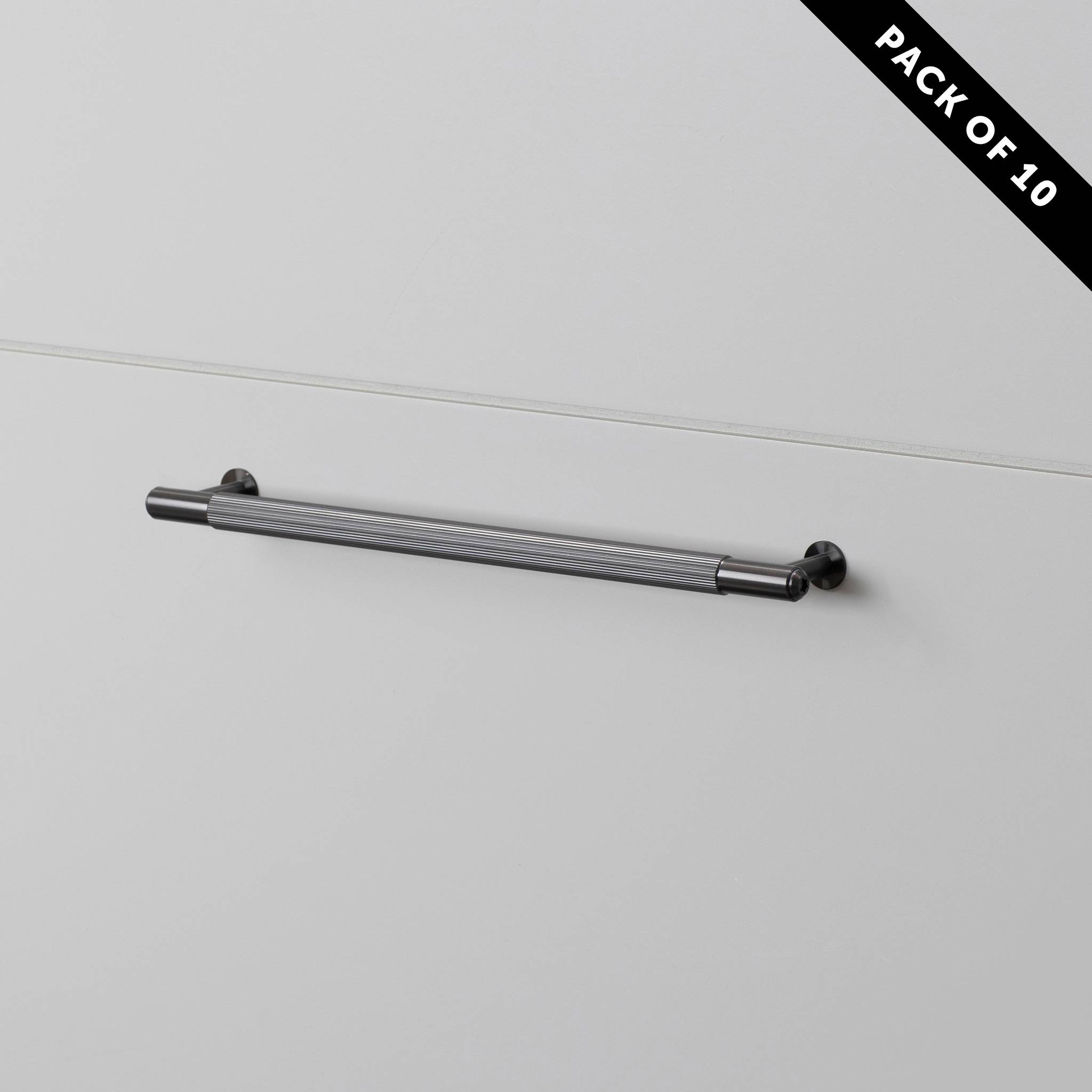 PULL BAR / LINEAR / MEDIUM / PACK OF 10 / TRADE PACK / UNBOXED