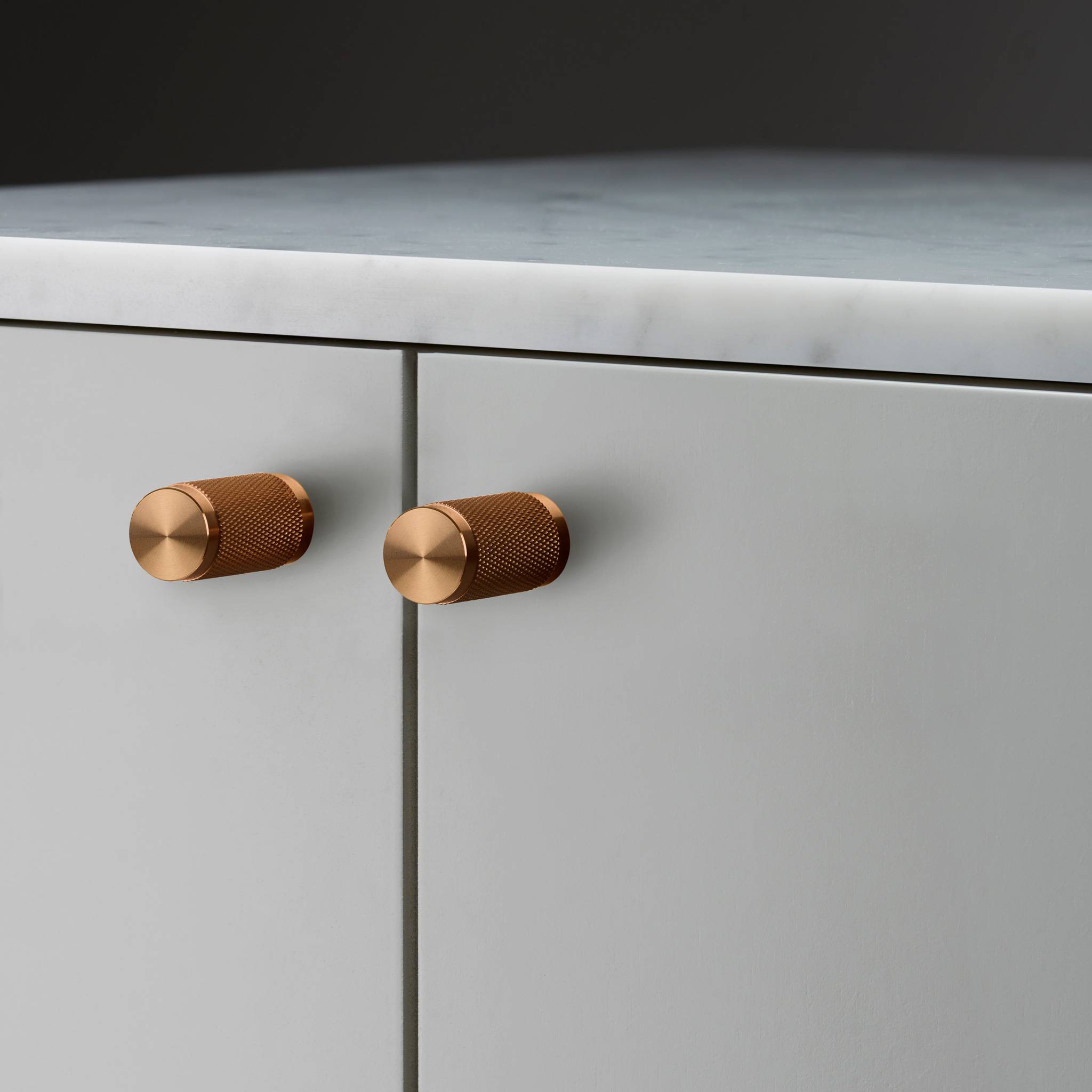 FURNITURE KNOB / CROSS