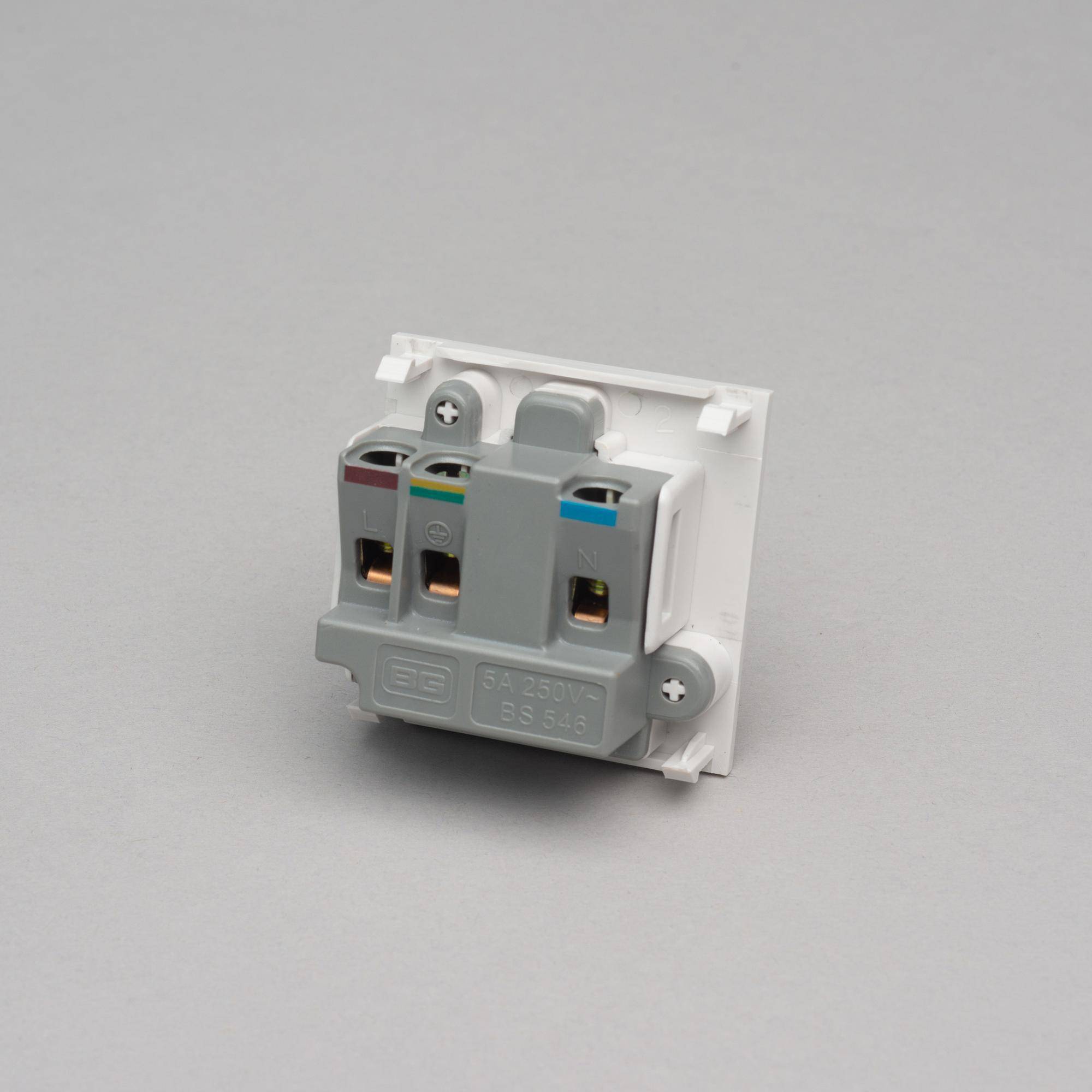 5A SOCKET MODULE / 50 MM