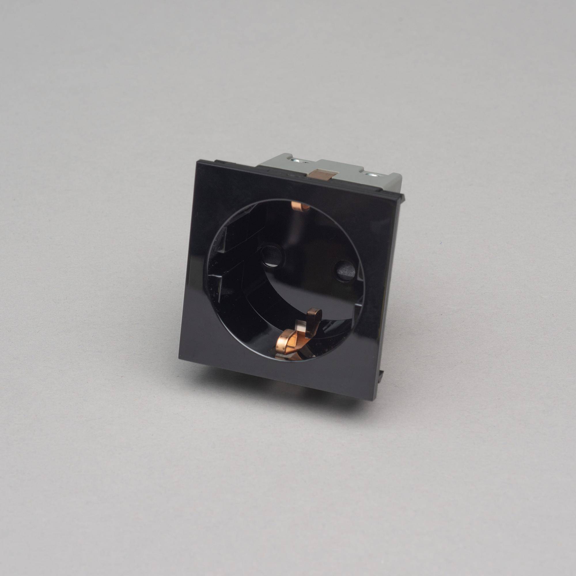 SCHUKO SOCKET MODULE / TYPE F / 50 MM