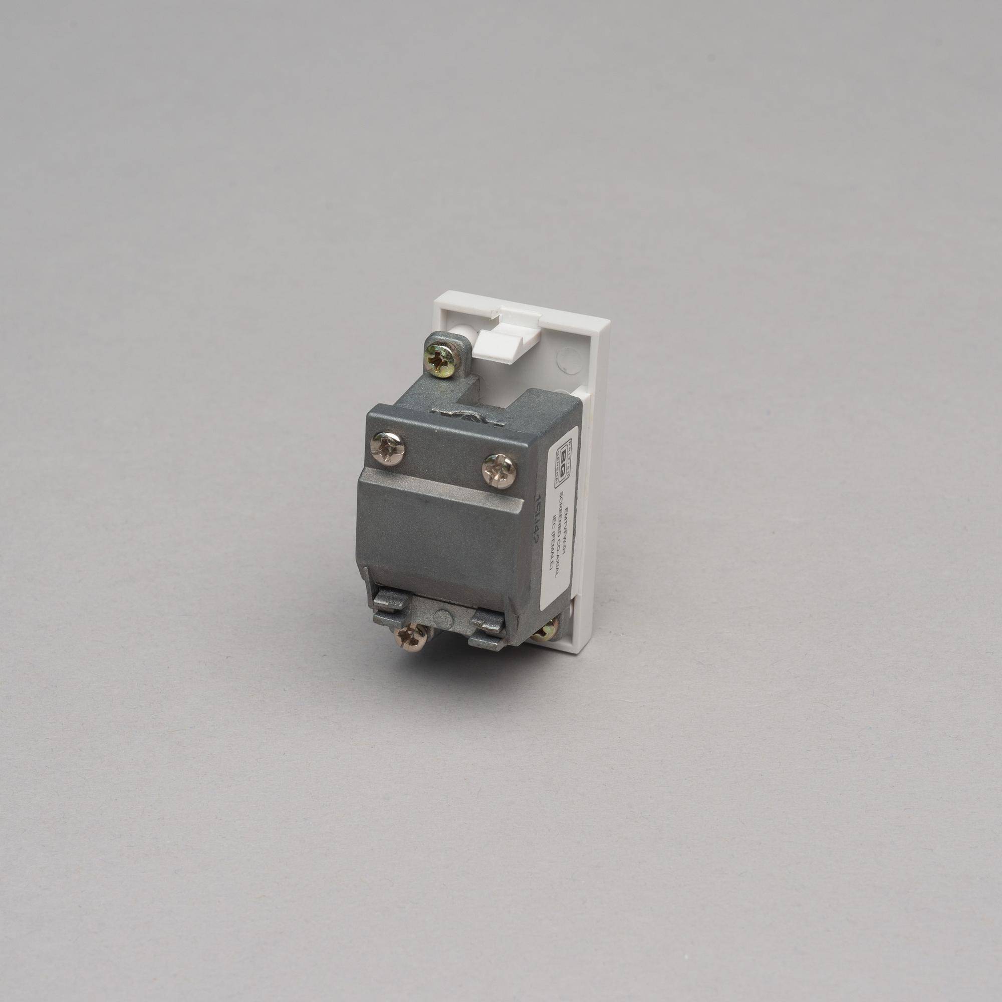 TV MODULE / FEMALE SCREENED CO-AXIAL / 25MM