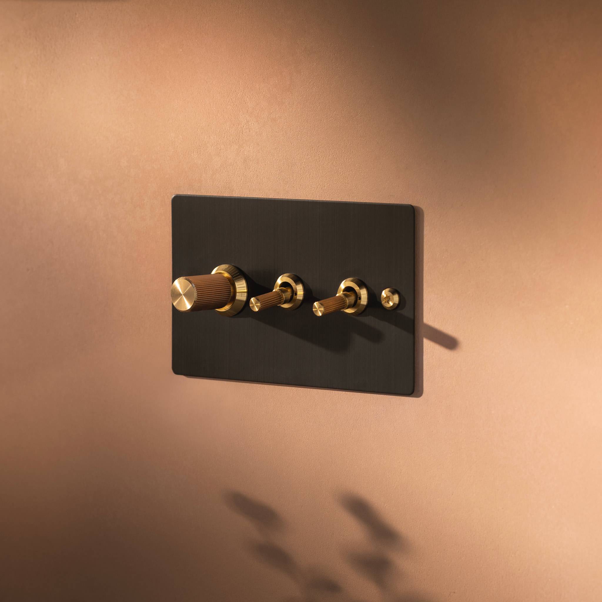 BUILD YOUR OWN SWITCHES & SOCKETS