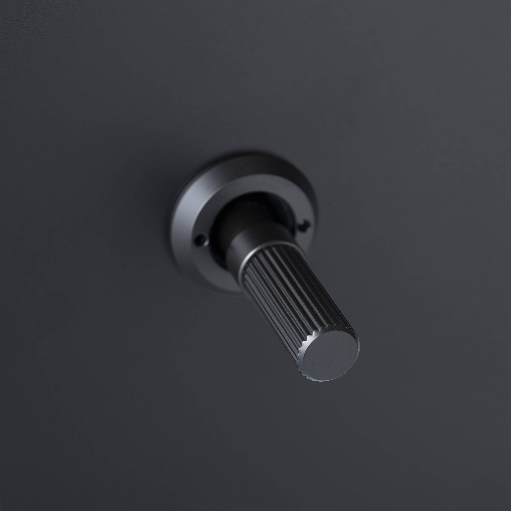 #Finish_BLACK