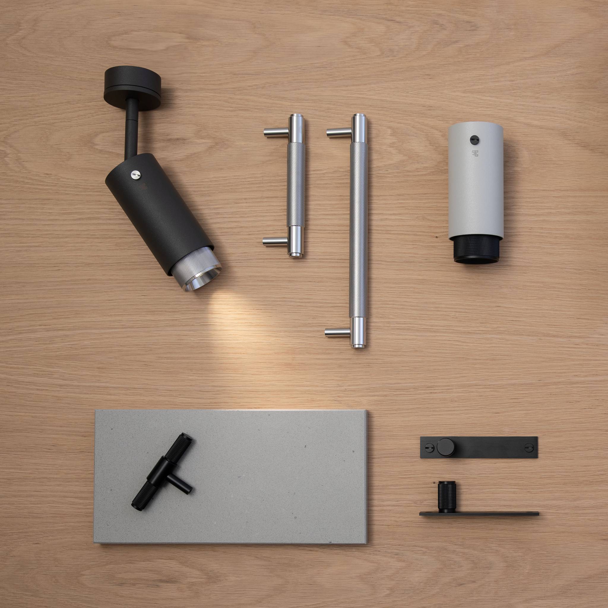 EXHAUST SURFACE / CROSS / STONE