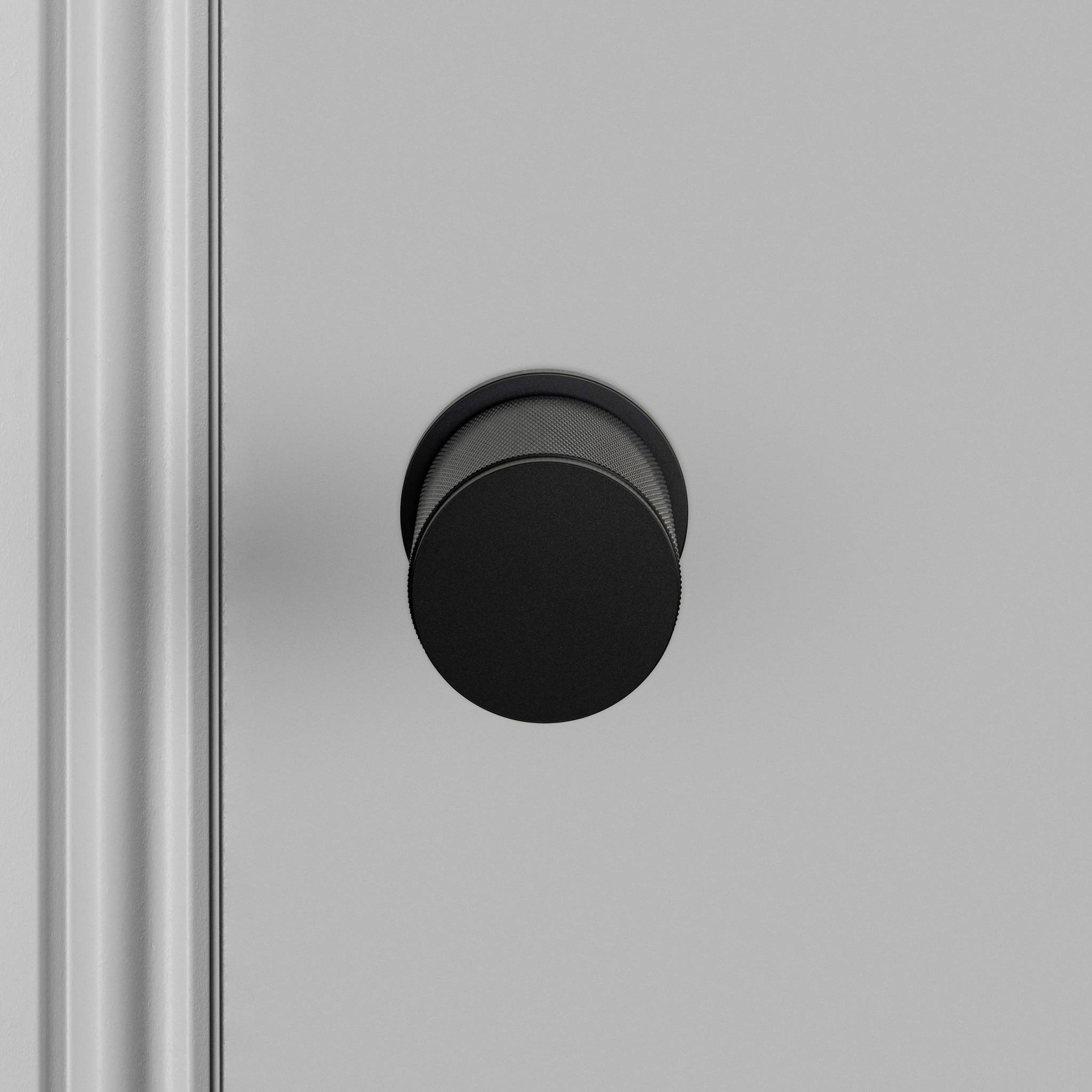 DOOR KNOB SET / CROSS