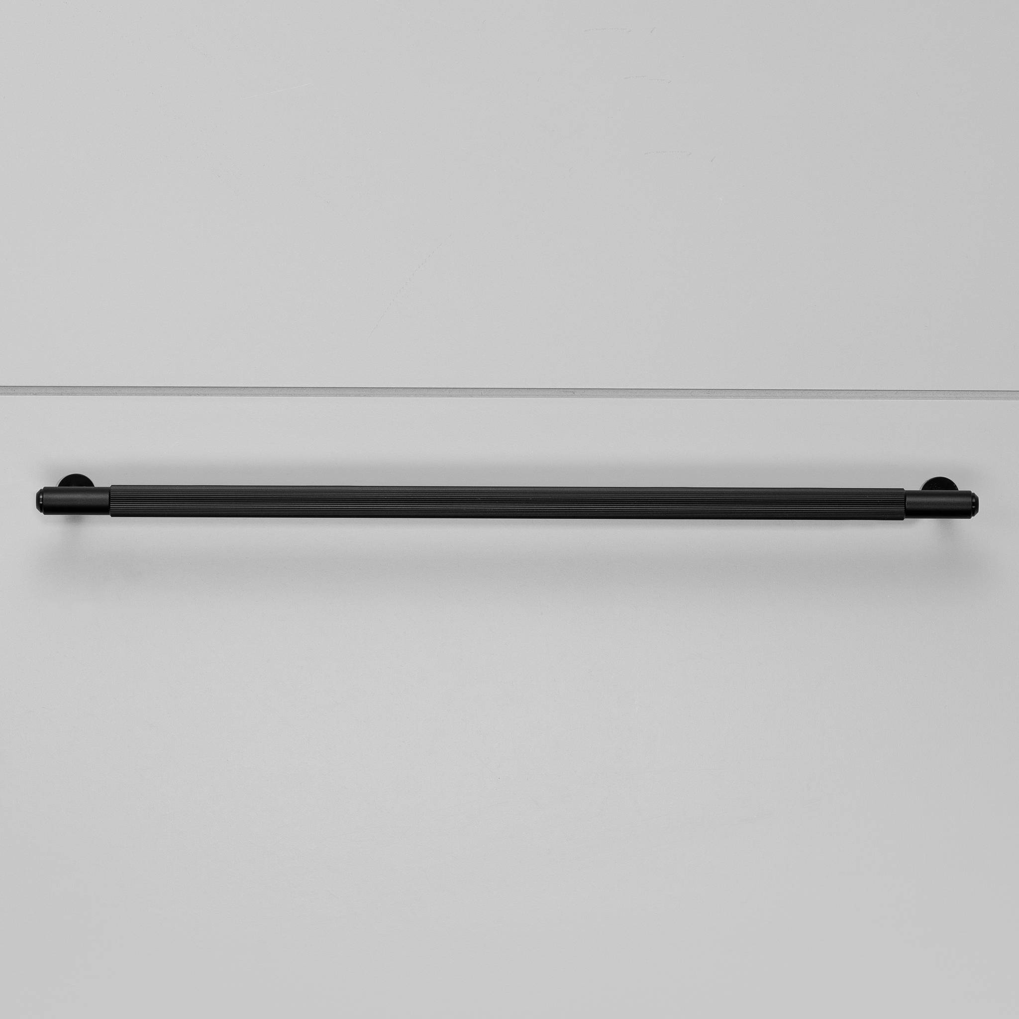 PULL BAR / LINEAR
