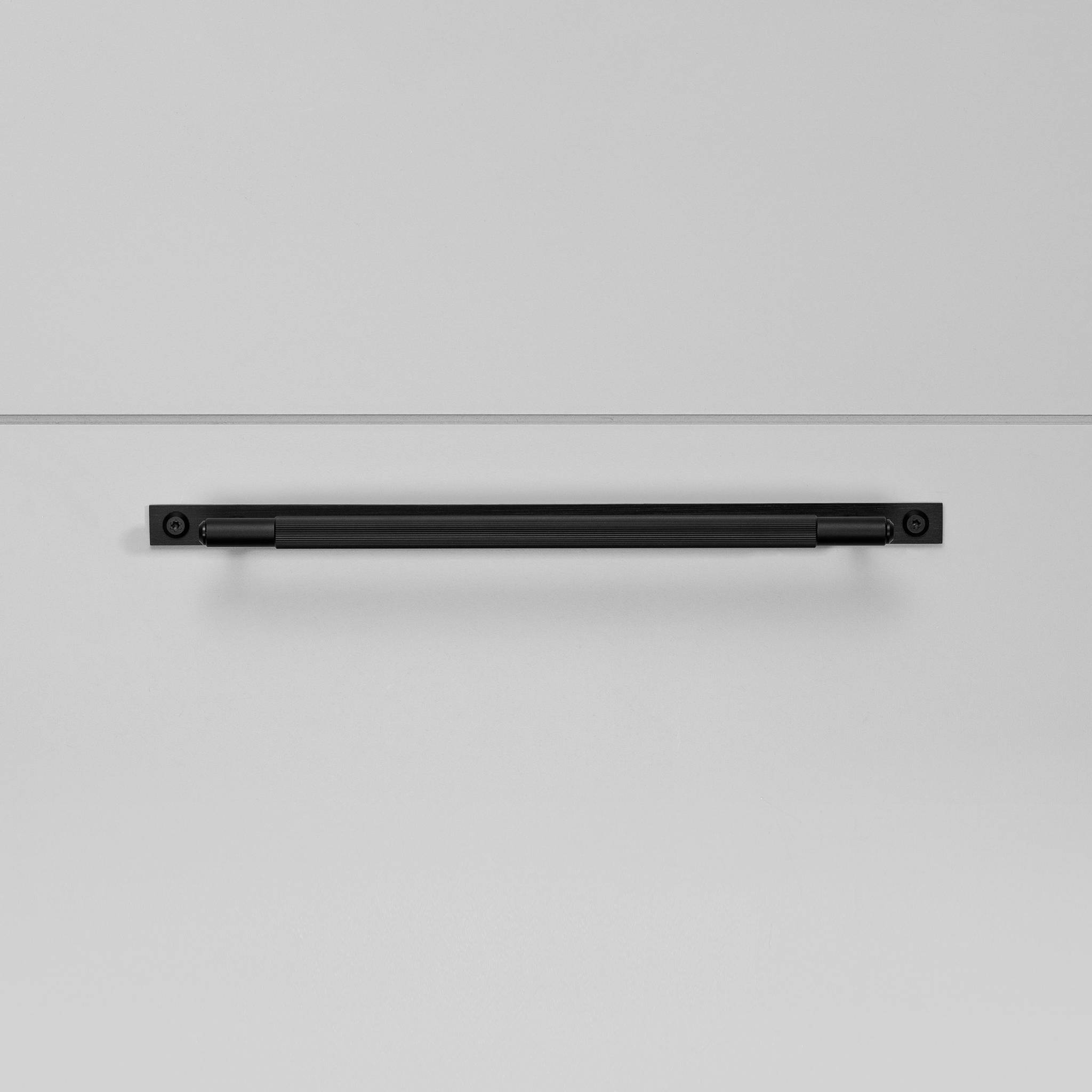 PULL BAR / PLATE / LINEAR