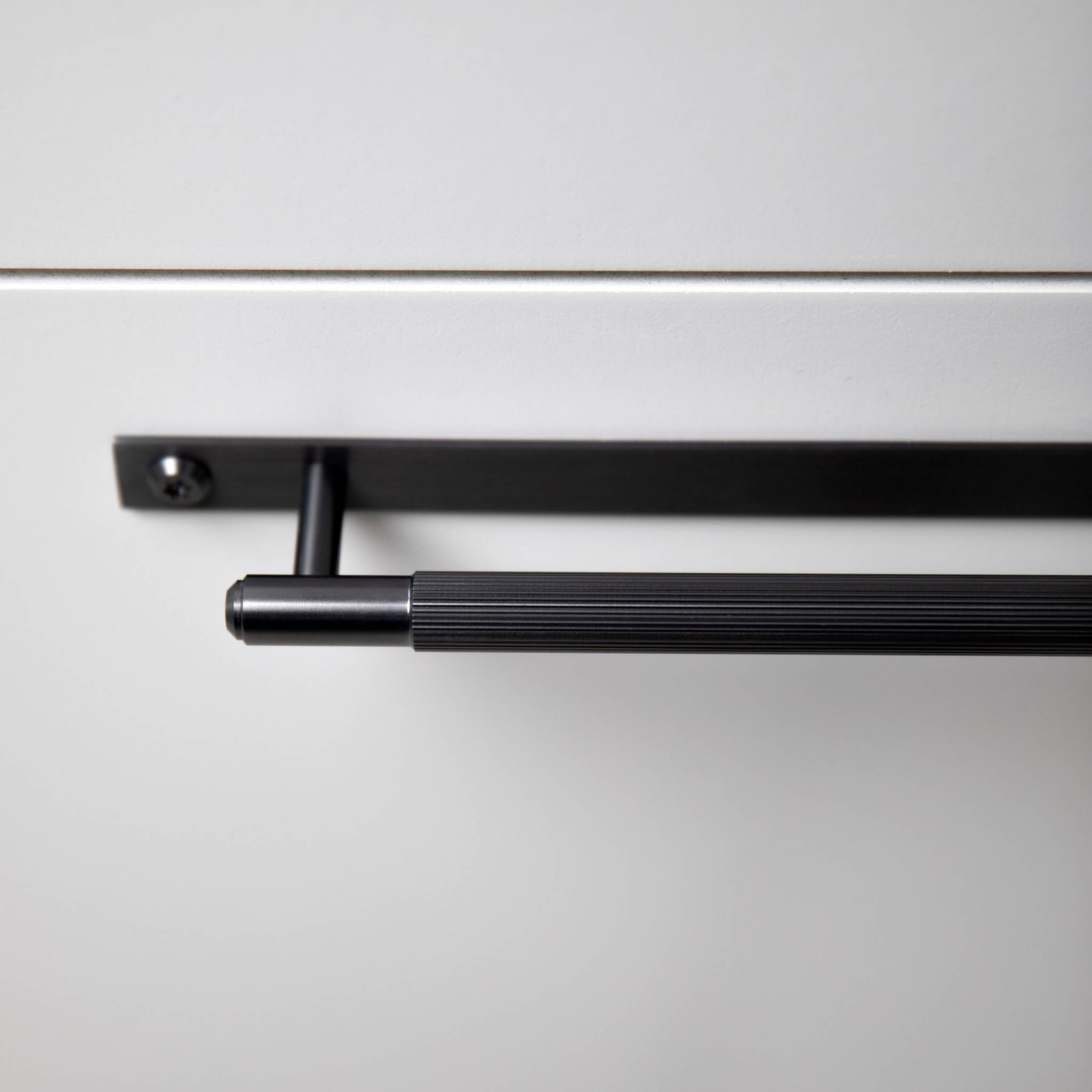 PULL BAR / PLATE / LINEAR