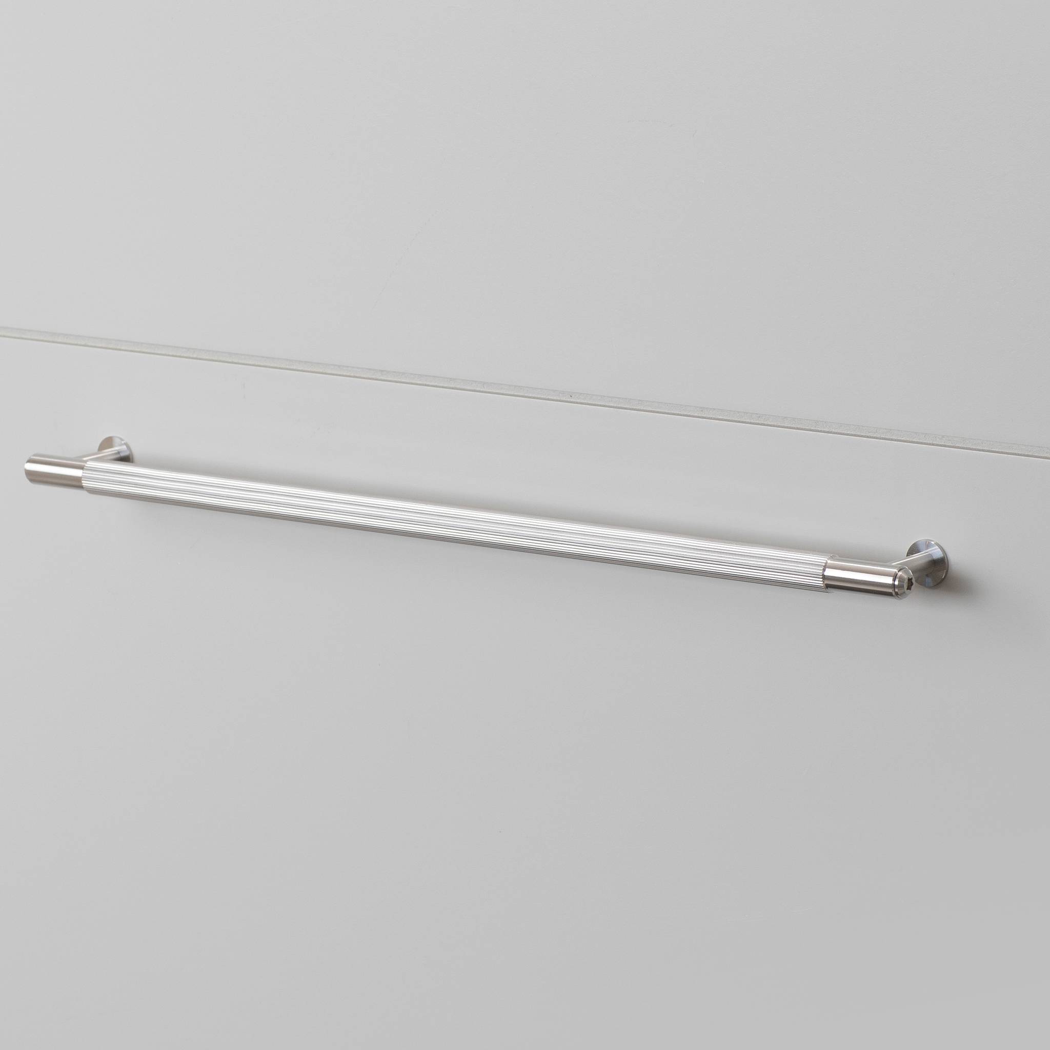 PULL BAR / LINEAR