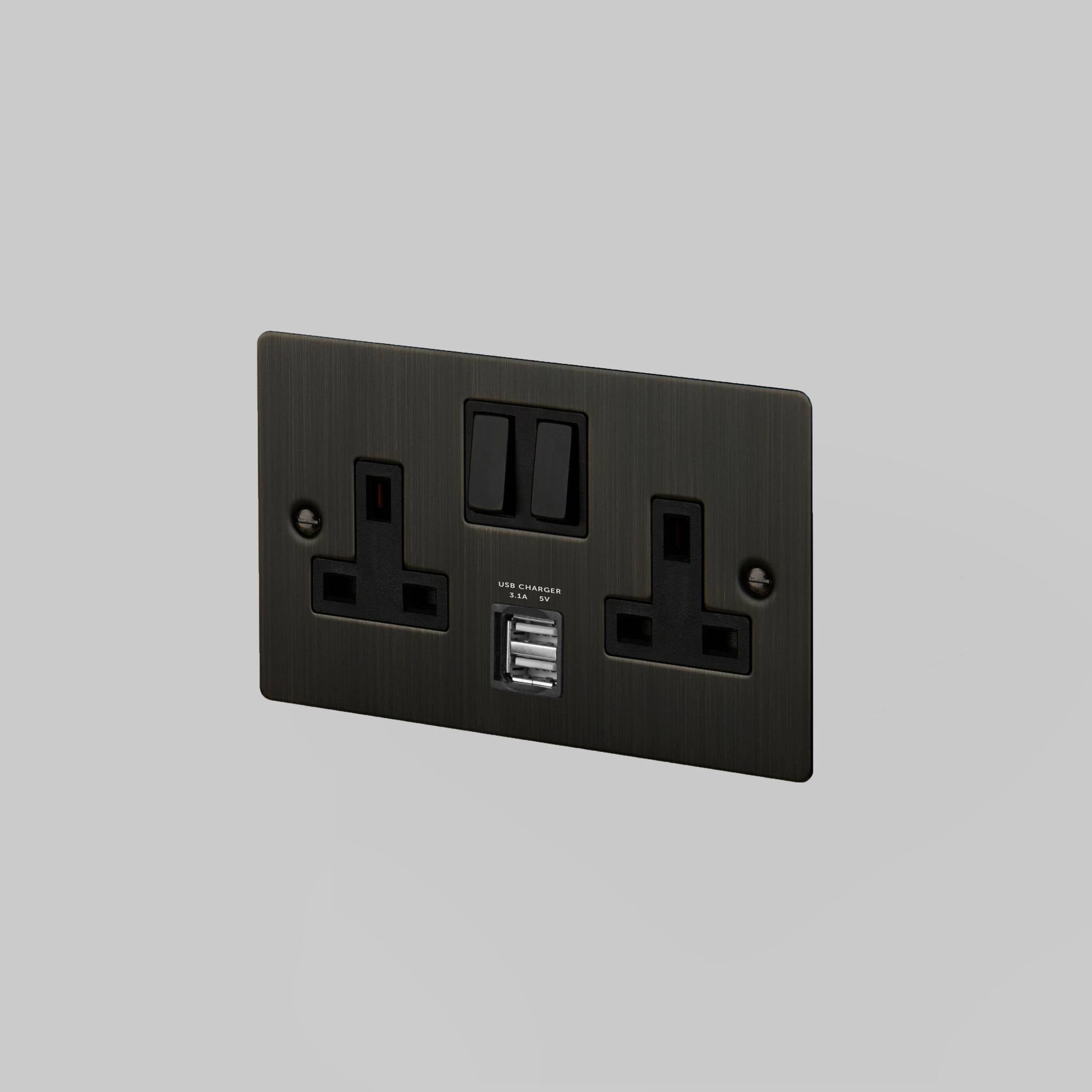 2G UK PLUG SOCKET / USB