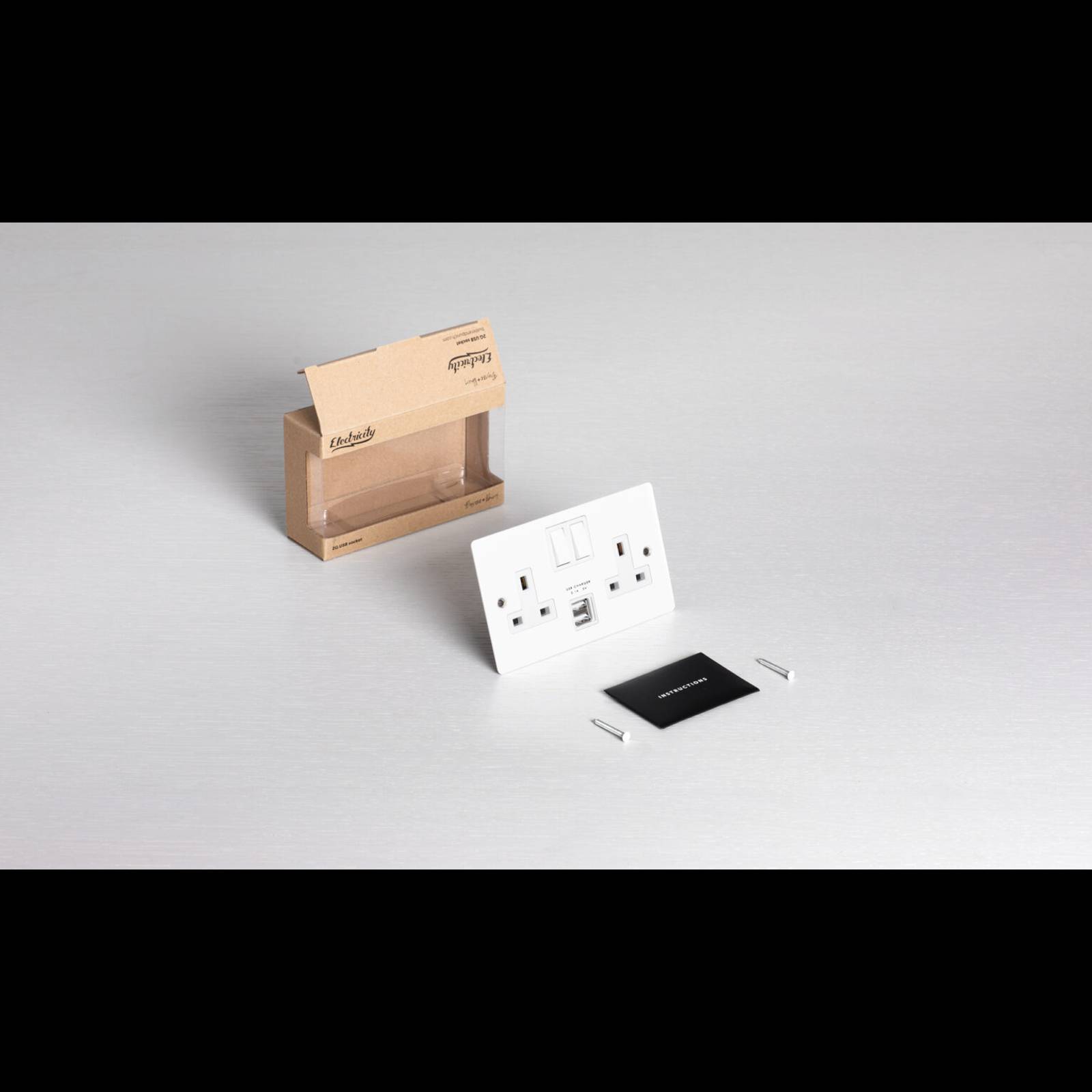 2G UK PLUG SOCKET / USB