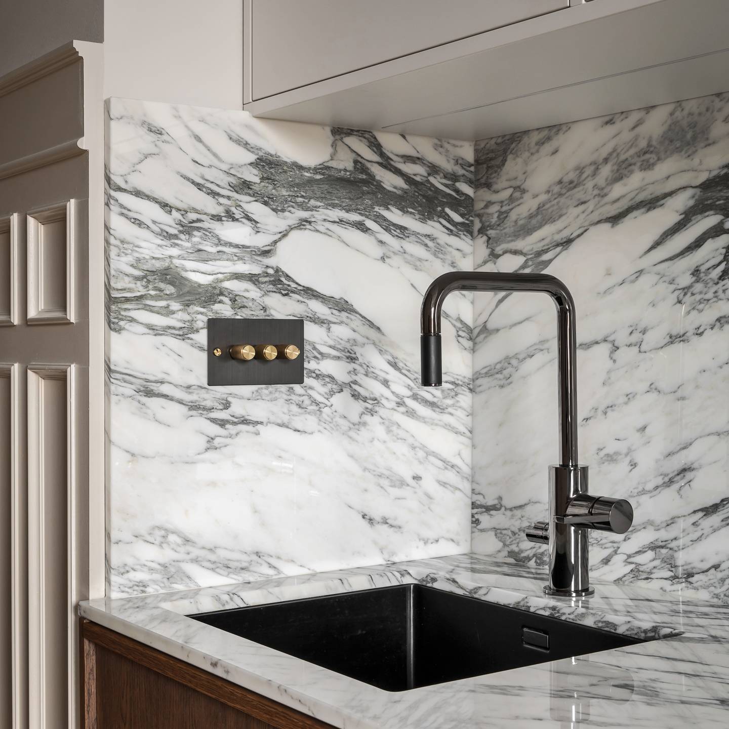 3G DIMMER / 120W / CROSS / SMOKED BRONZE