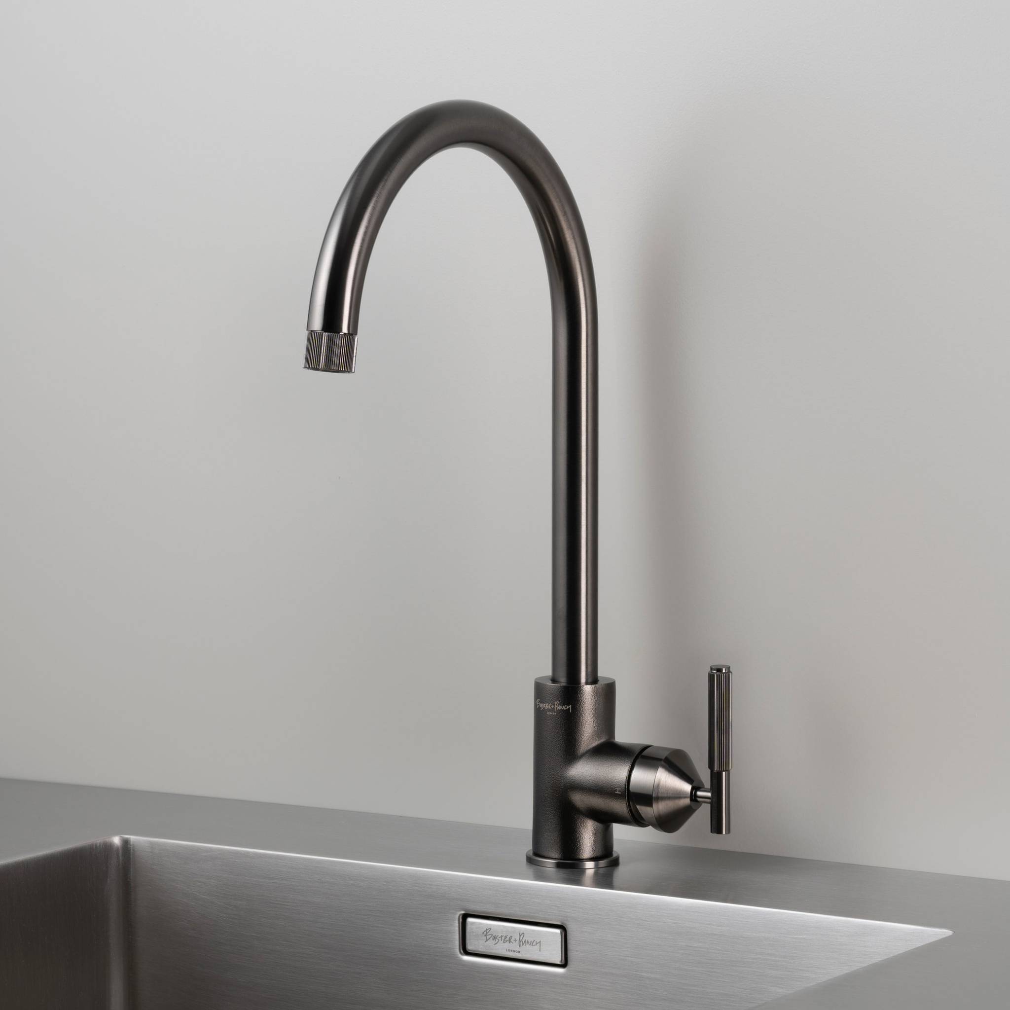 KITCHEN FAUCET / MIXER / LINEAR