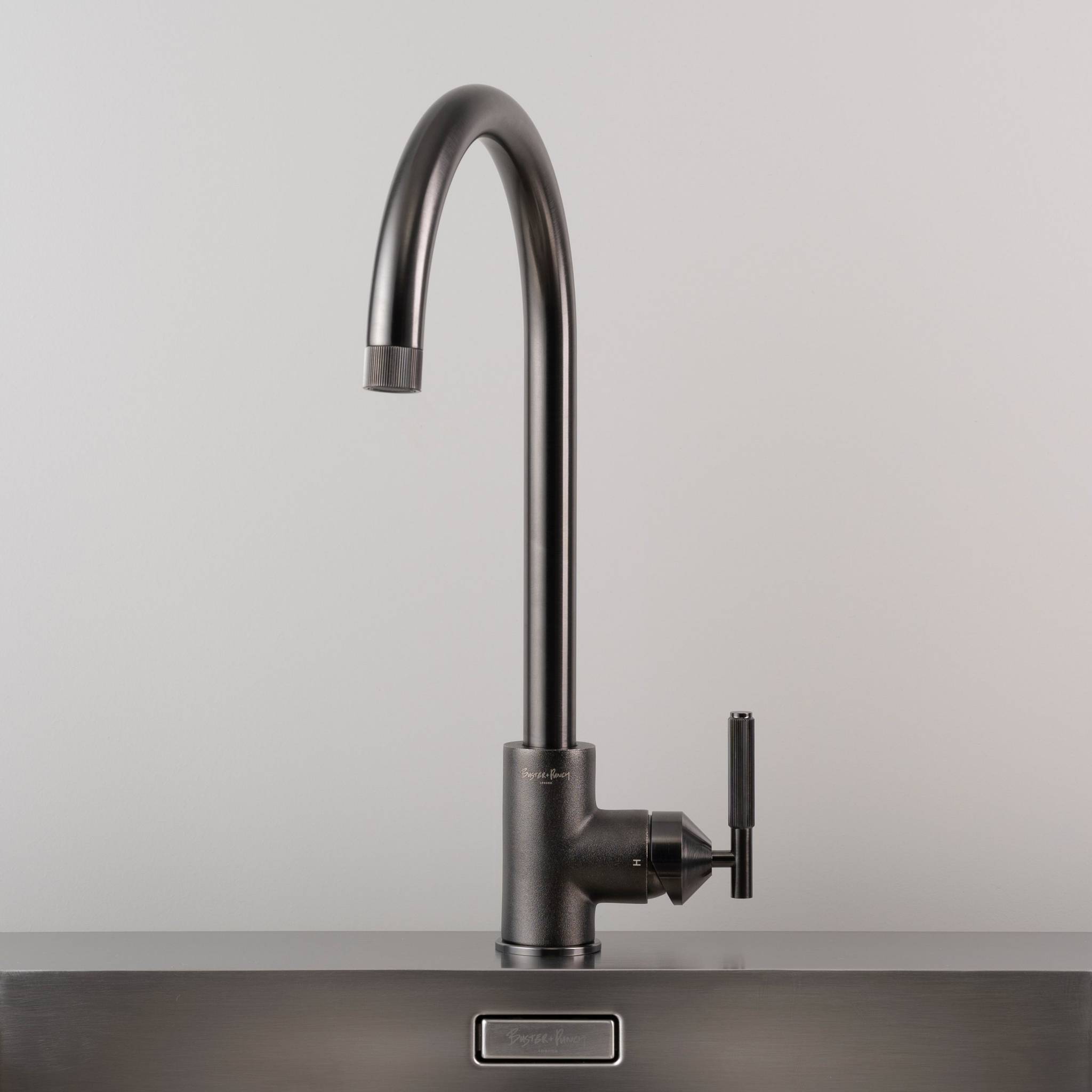 KITCHEN FAUCET / MIXER / LINEAR