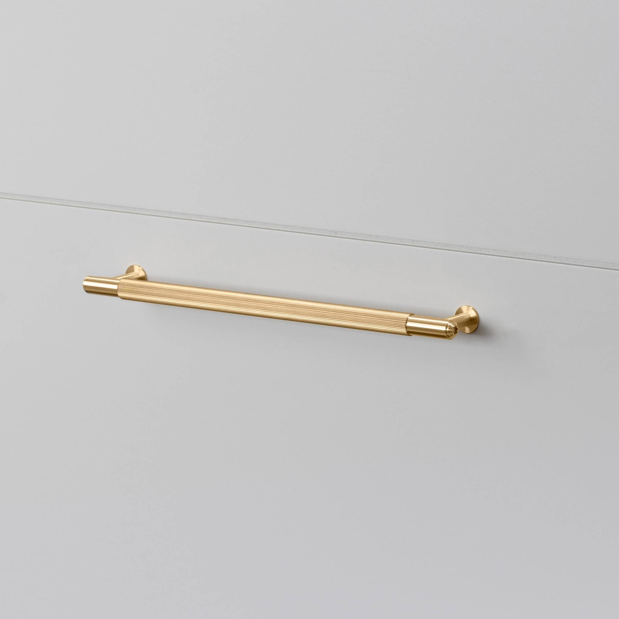 PULL BAR / LINEAR
