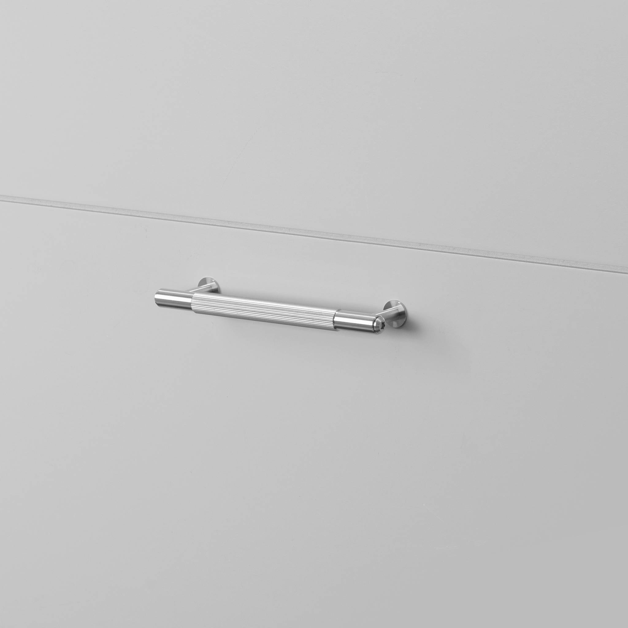 PULL BAR / LINEAR