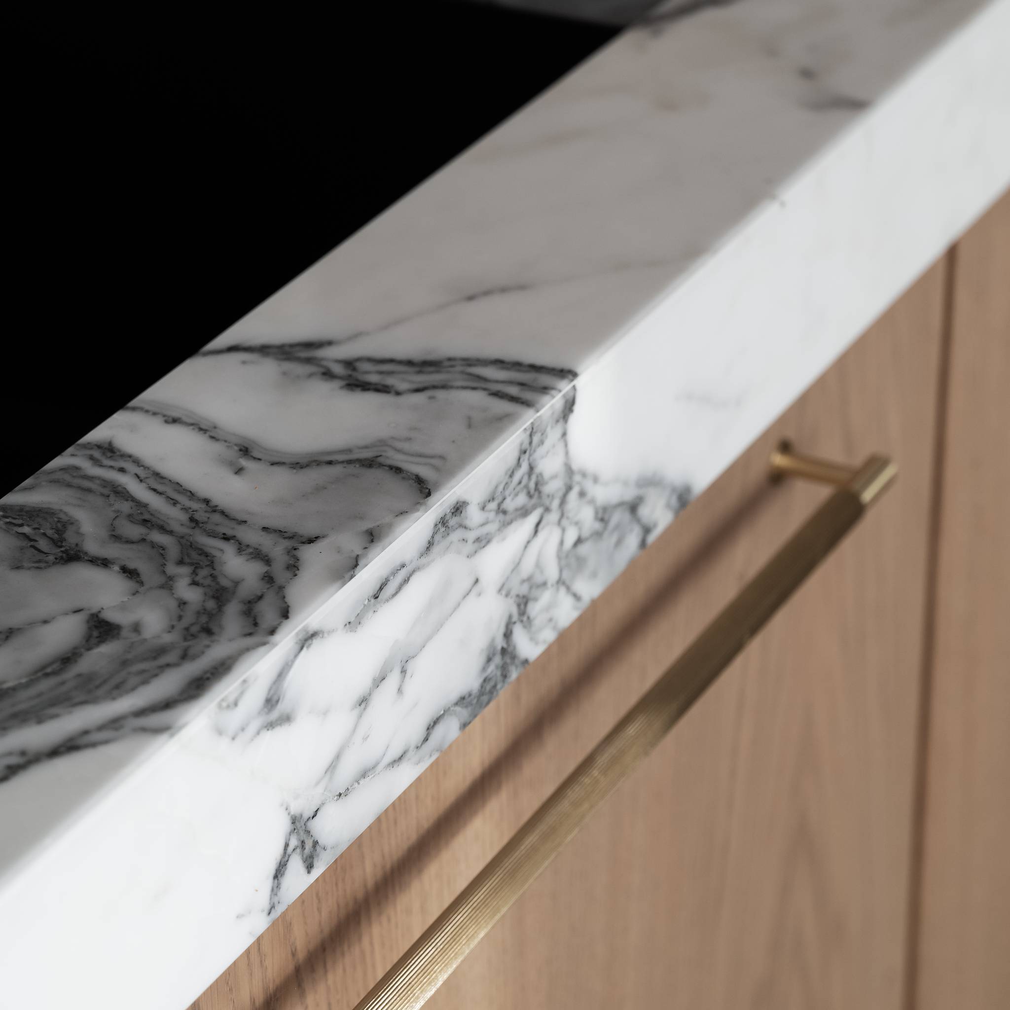 PULL BAR / LINEAR / LARGE / PACK OF 8 / TRADE PACK / UNBOXED