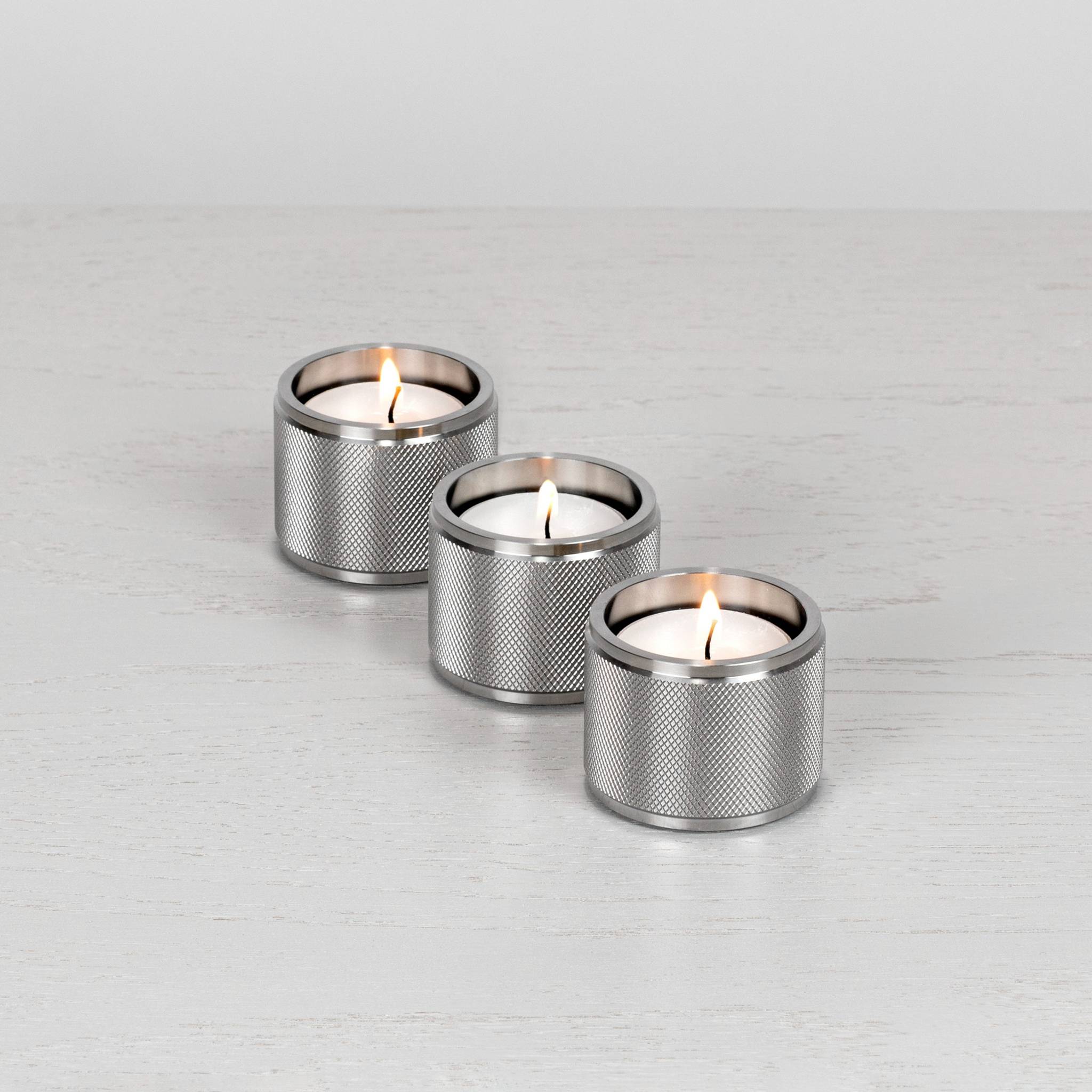 TEALIGHT CANDLE HOLDER / CROSS / SET OF 3