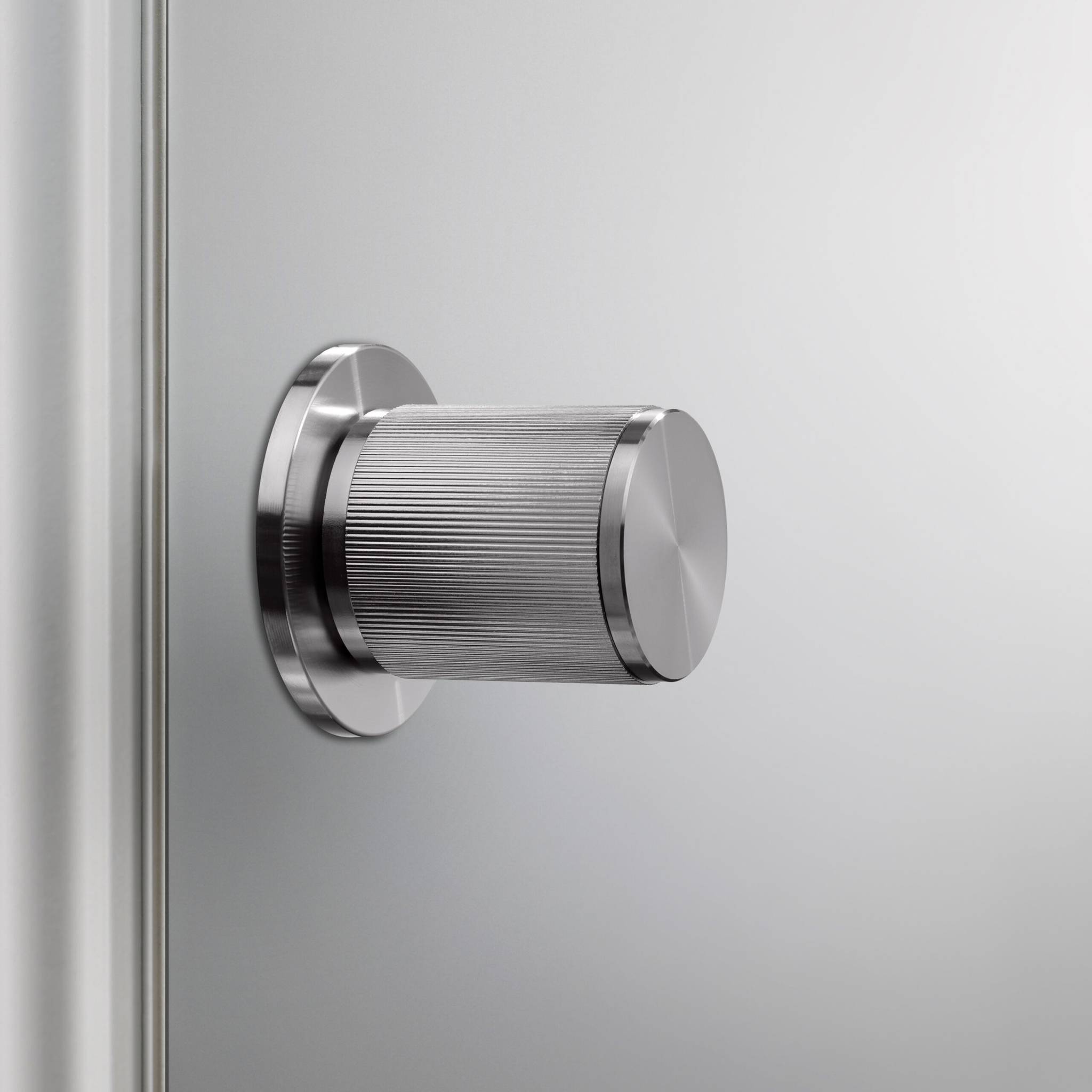 DOOR KNOB / FIXED / DOUBLE-SIDED / LINEAR