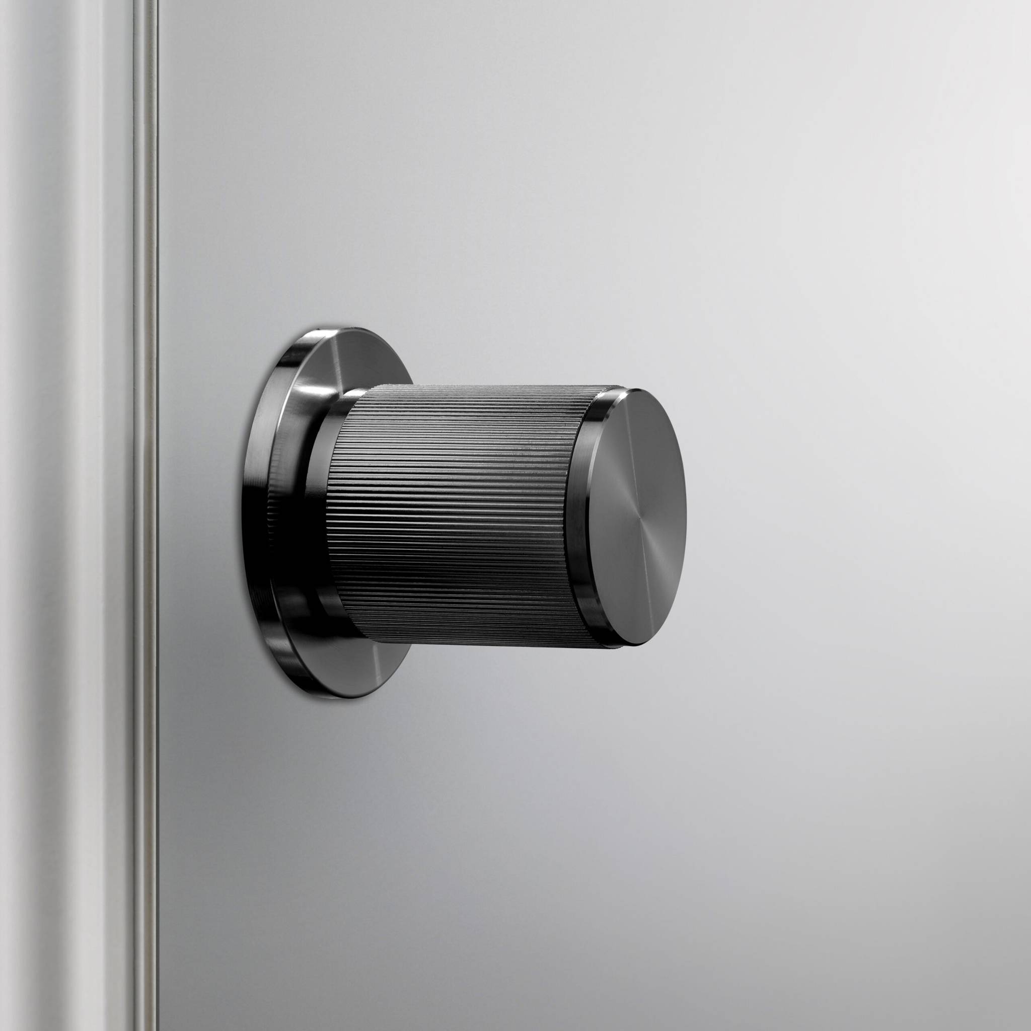 DOOR KNOB / FIXED / DOUBLE-SIDED / LINEAR