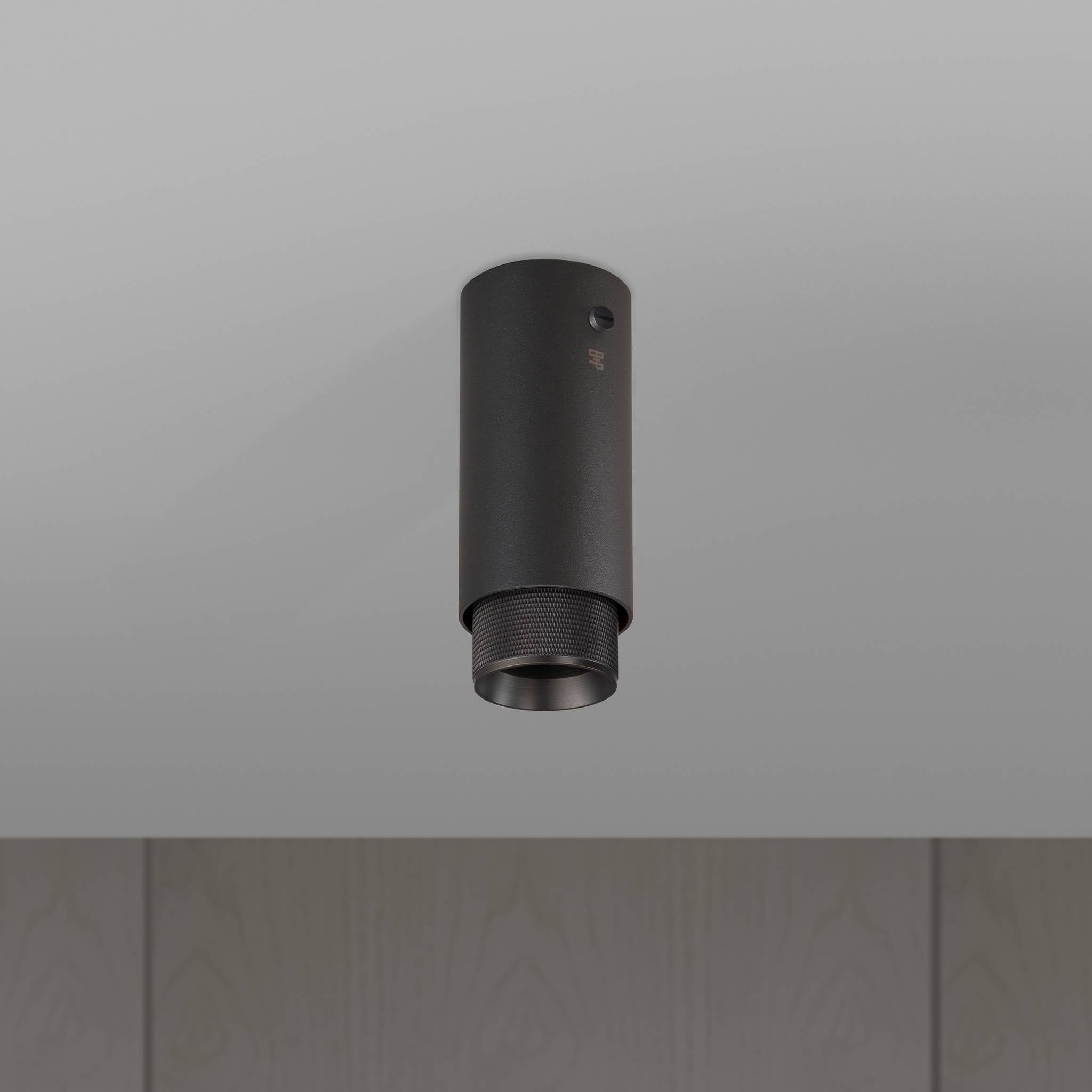 EXHAUST SURFACE / CROSS / GRAPHITE