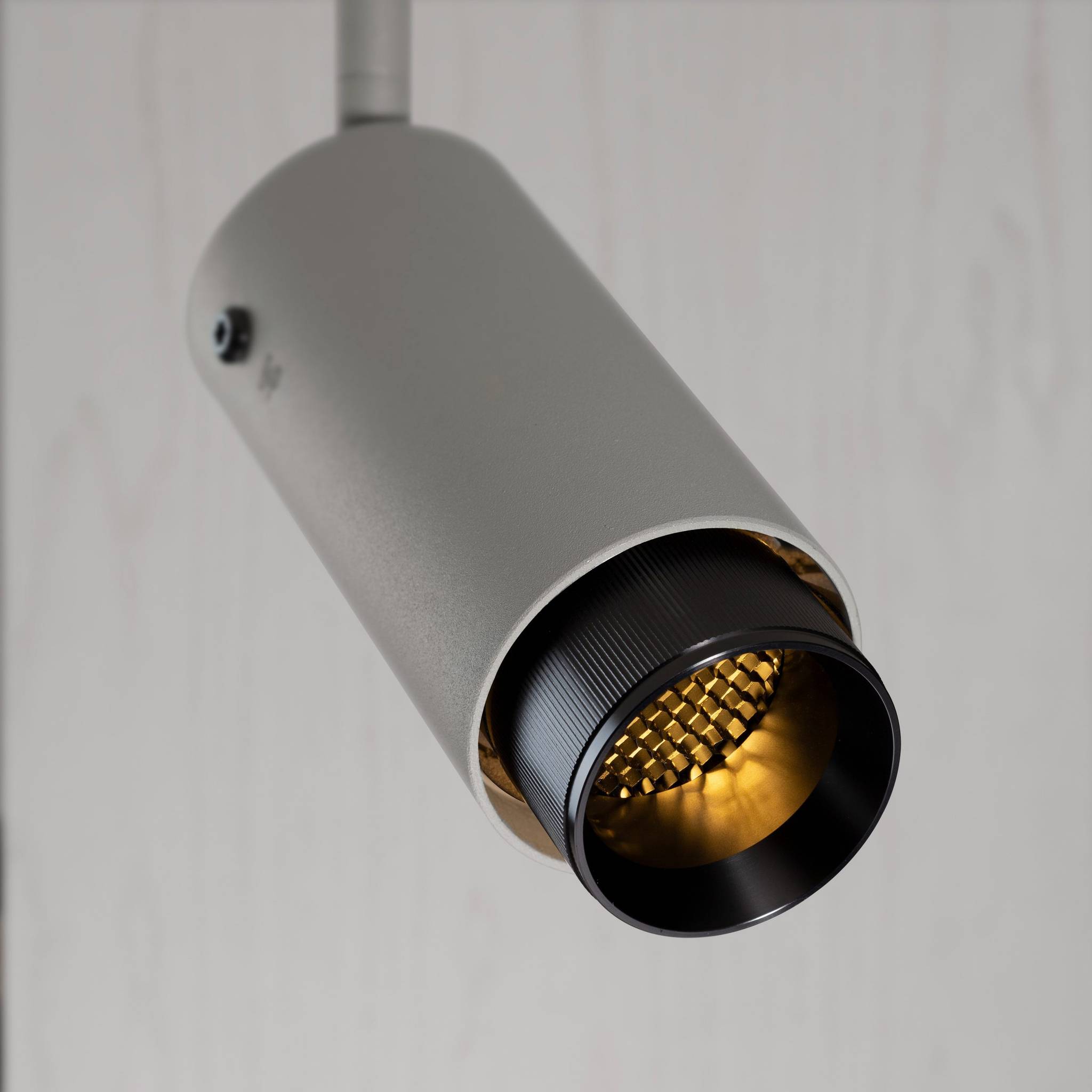 EXHAUST SPOT / LINEAR / STONE