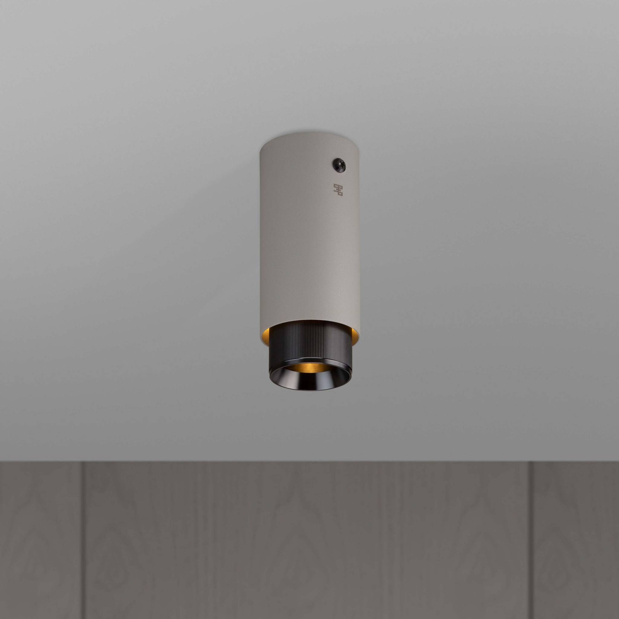 EXHAUST SURFACE / LINEAR / STONE