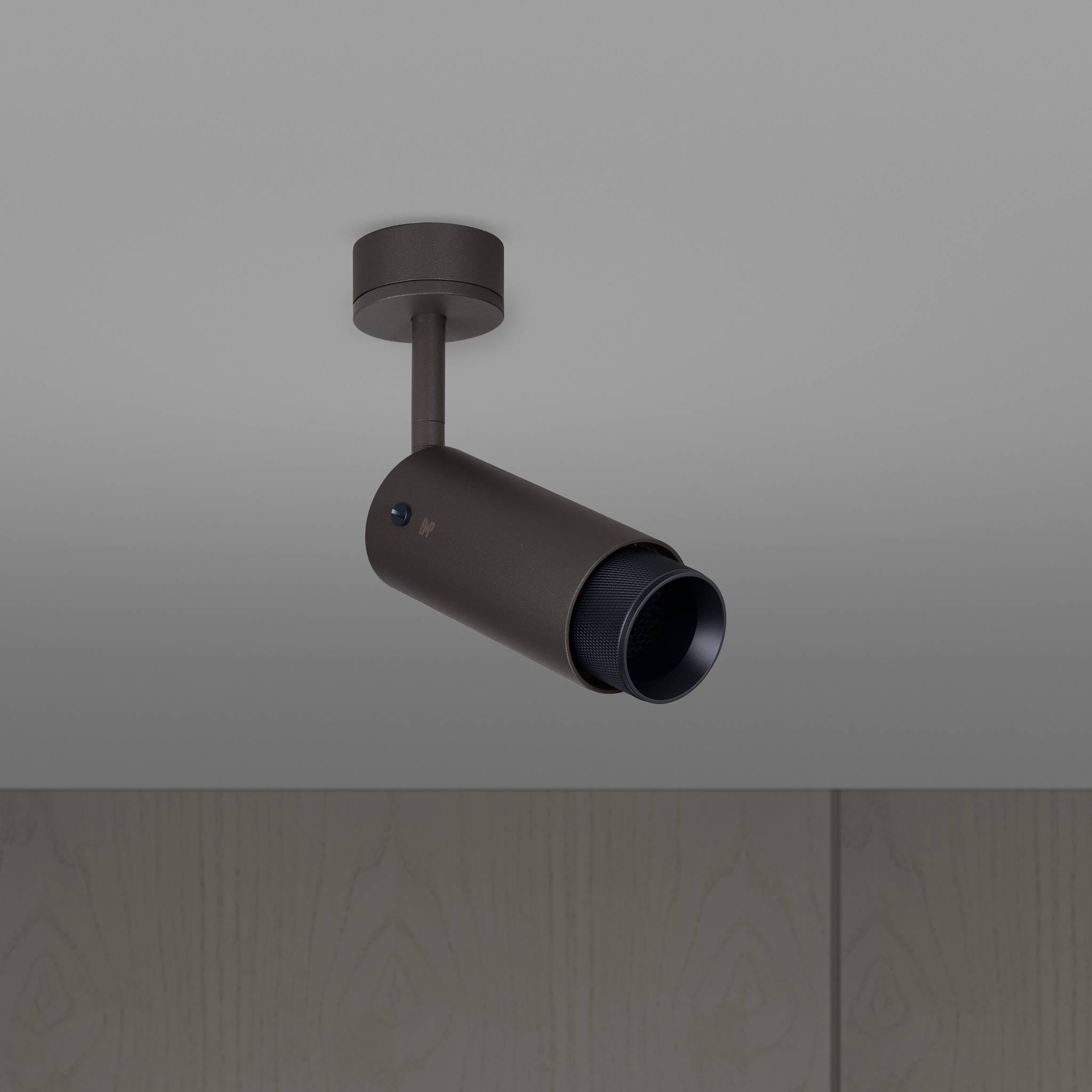 EXHAUST SPOT / CROSS / GRAPHITE