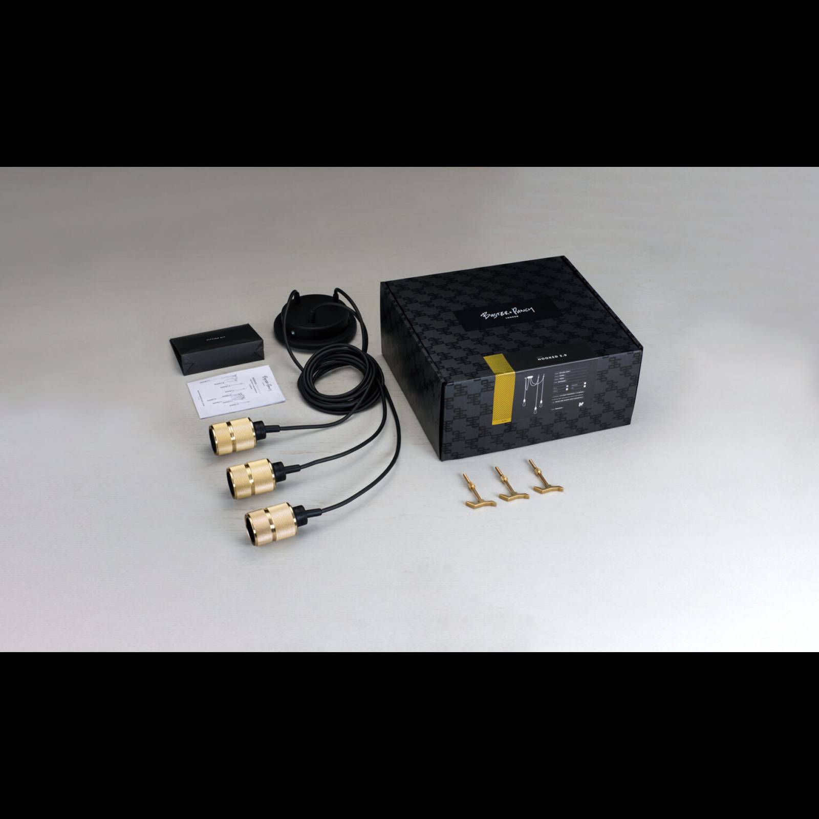 HOOKED 3.0 / NUDE / CROSS