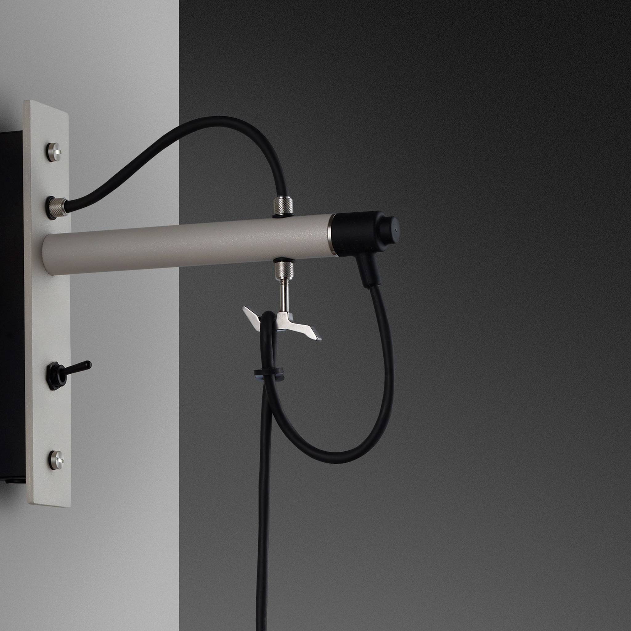 HOOKED WALL / CROSS / LARGE / STONE