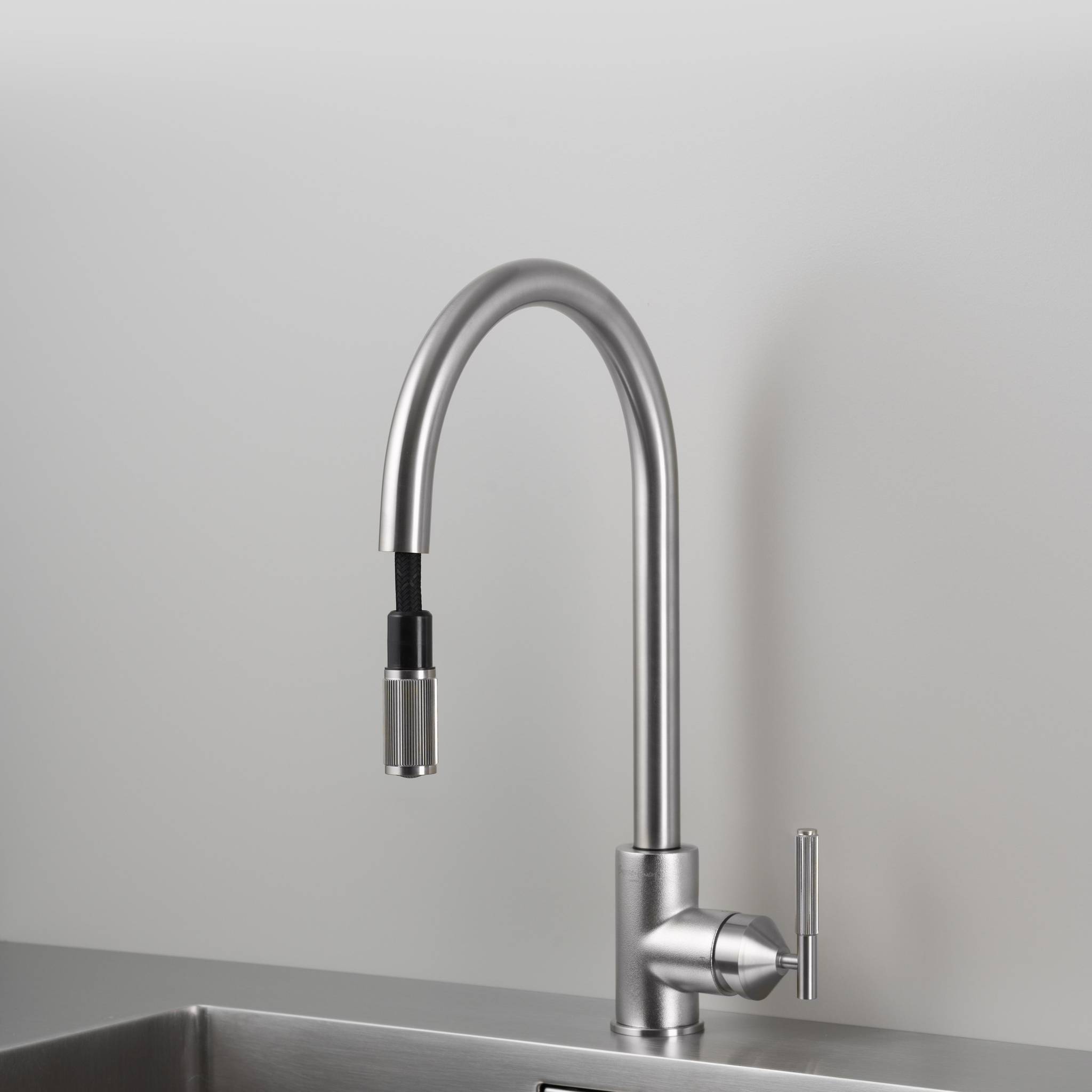 UK KITCHEN TAP / PULL-OUT MIXER / LINEAR