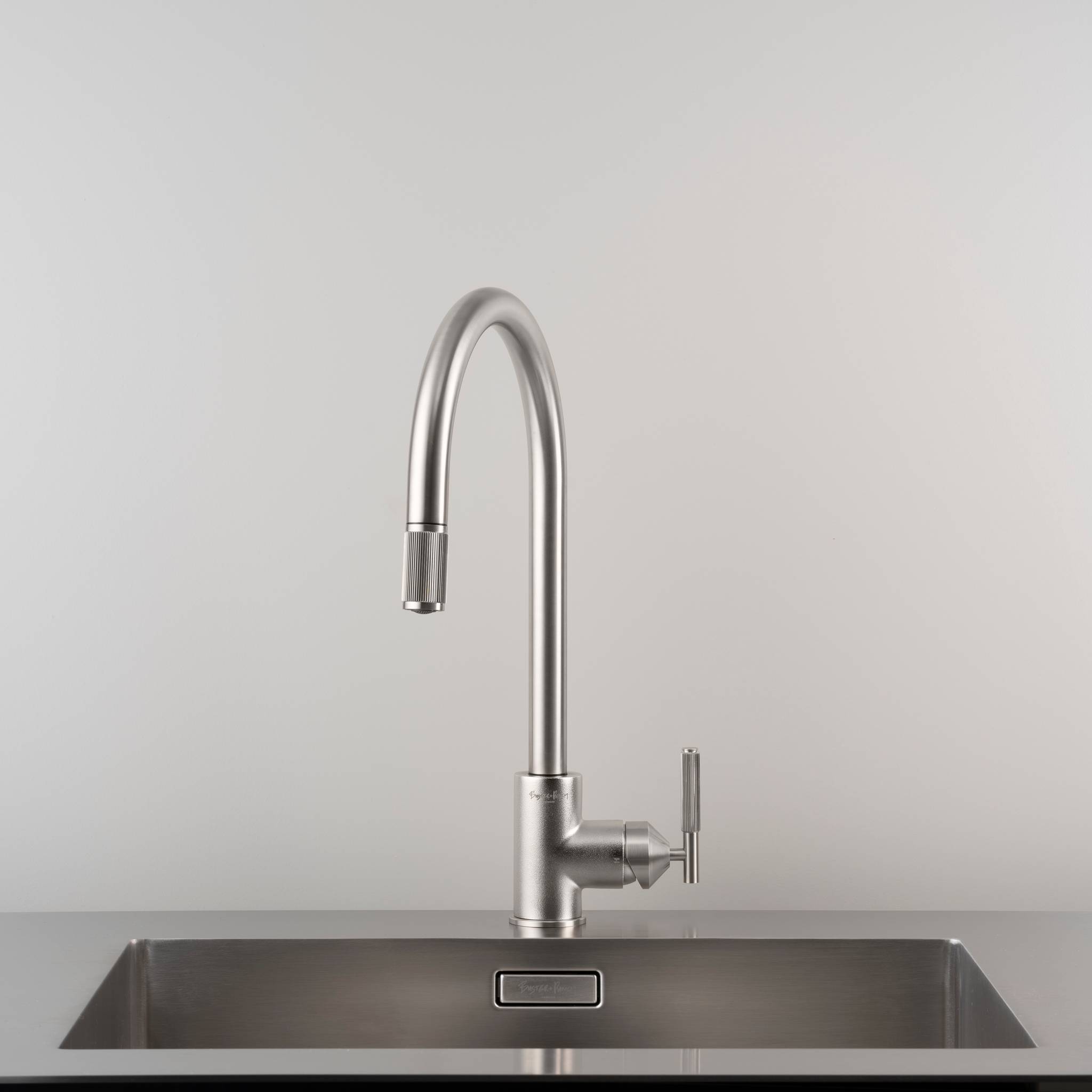 UK KITCHEN TAP / PULL-OUT MIXER / LINEAR