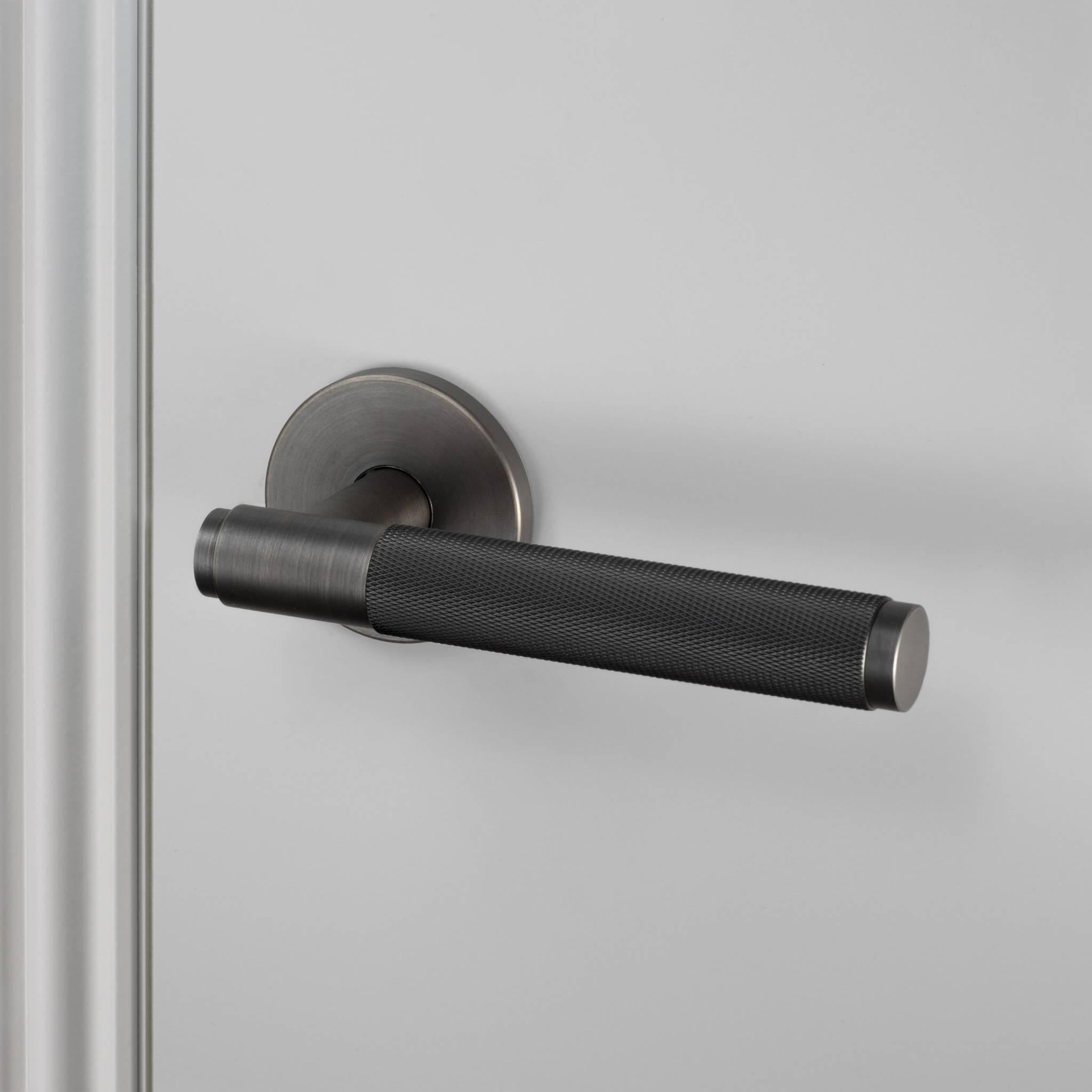 DOOR HANDLE SET / CROSS / SPRUNG