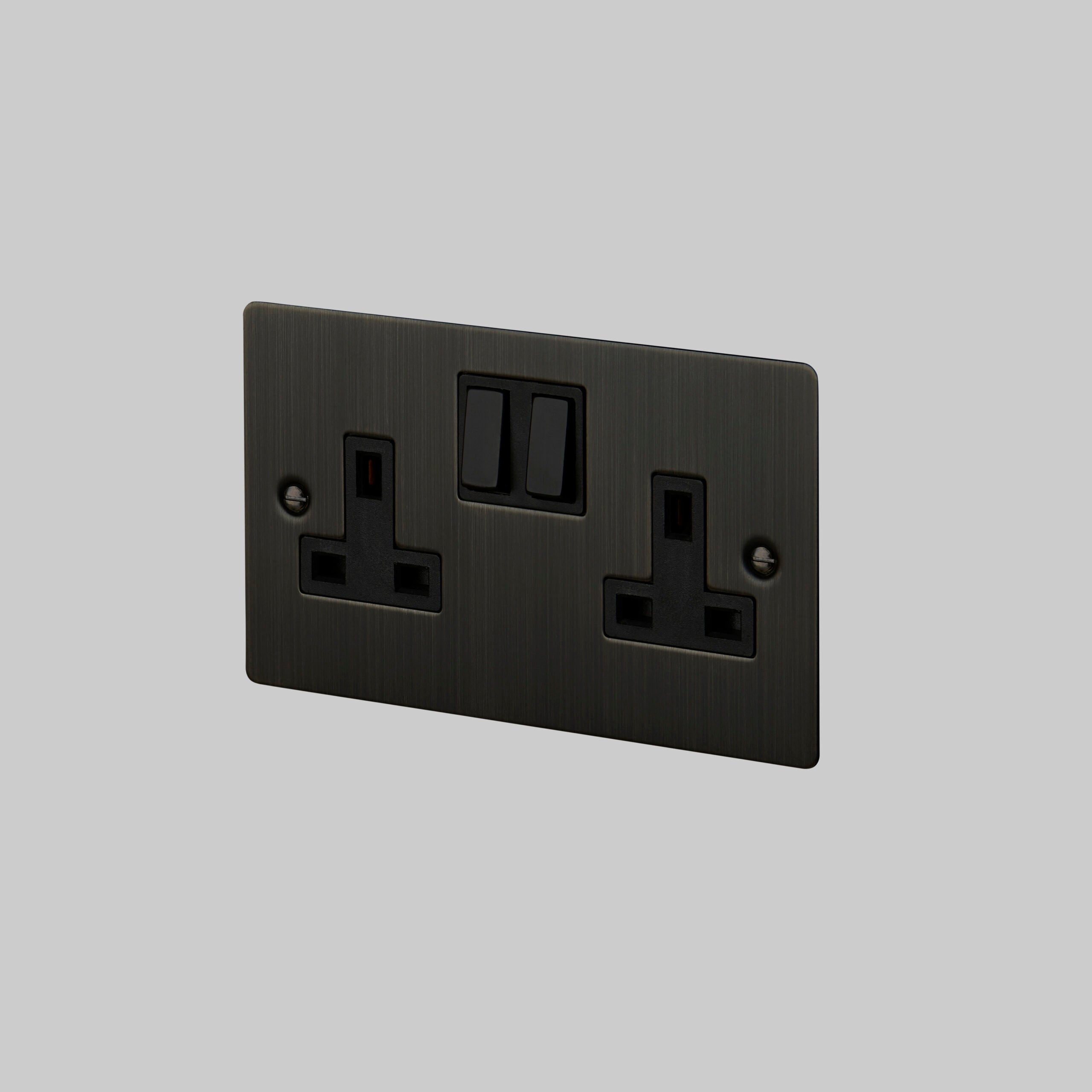 UK 2G PLUG SOCKET / PACK OF 2