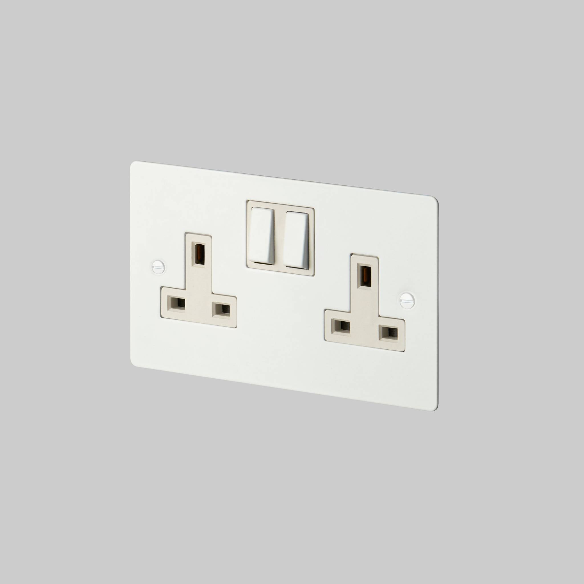 2G UK PLUG SOCKET