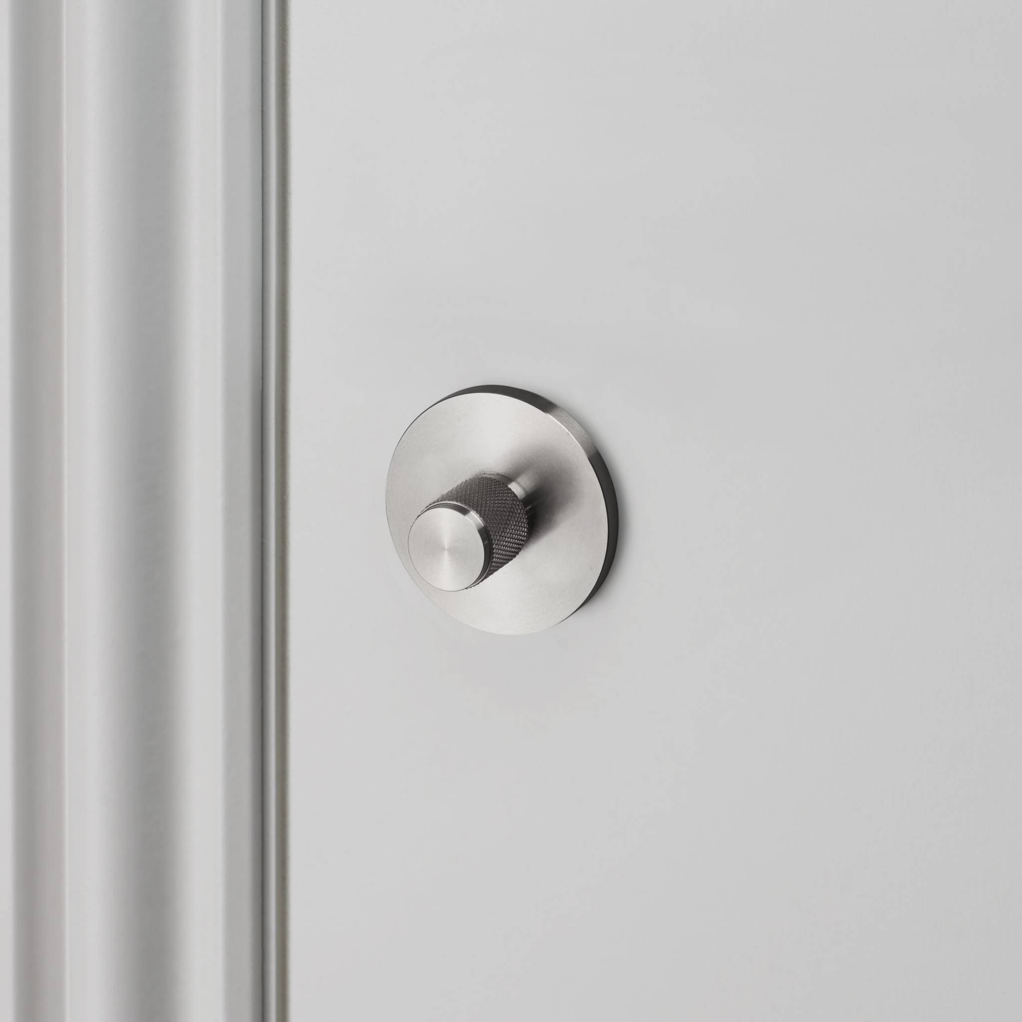 THUMBTURN LOCK / CROSS